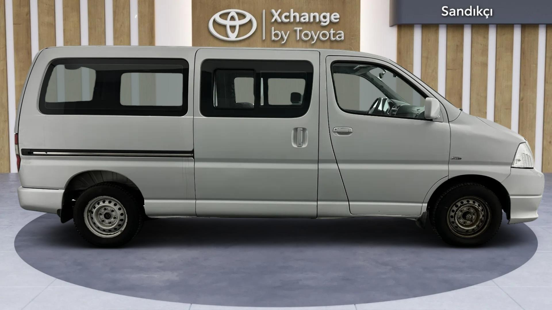 2009 TOYOTA HI-ACE 117 L