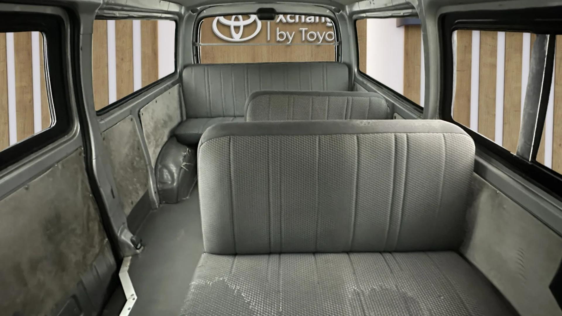 2009 TOYOTA HI-ACE 117 L