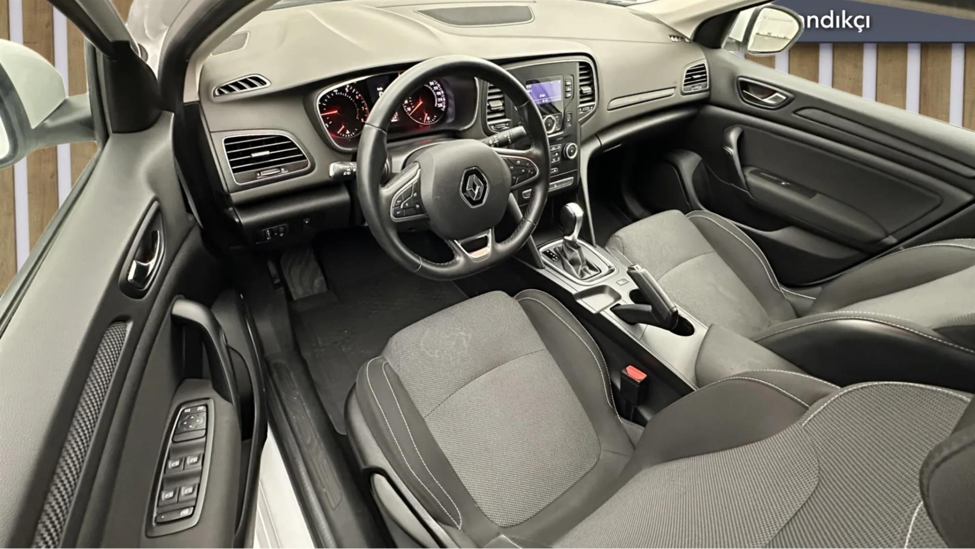 2021 RENAULT MEGANE 1.3 TCe Joy Comfort