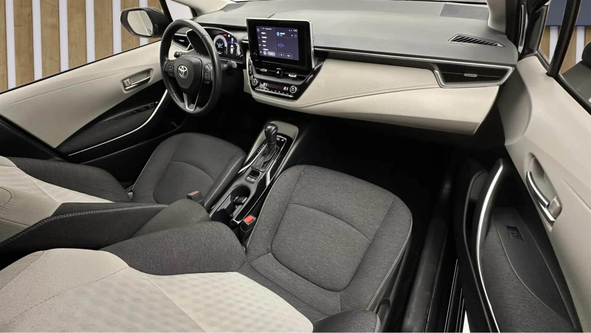 2023 TOYOTA COROLLA 1.8 HYBRID DREAM E-CVT