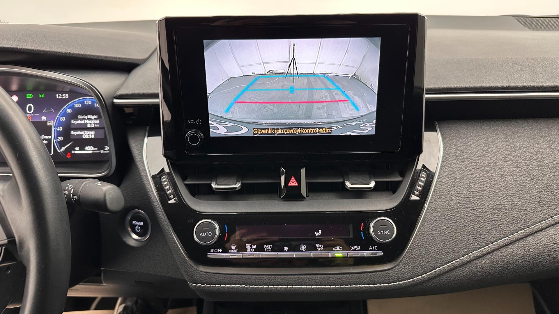 2023 TOYOTA COROLLA 1.8 HYBRID DREAM E-CVT