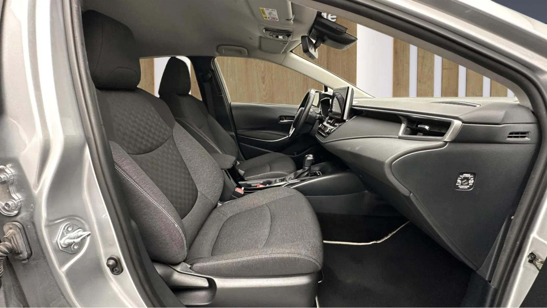 2023 TOYOTA COROLLA 1.8 HYBRID DREAM E-CVT