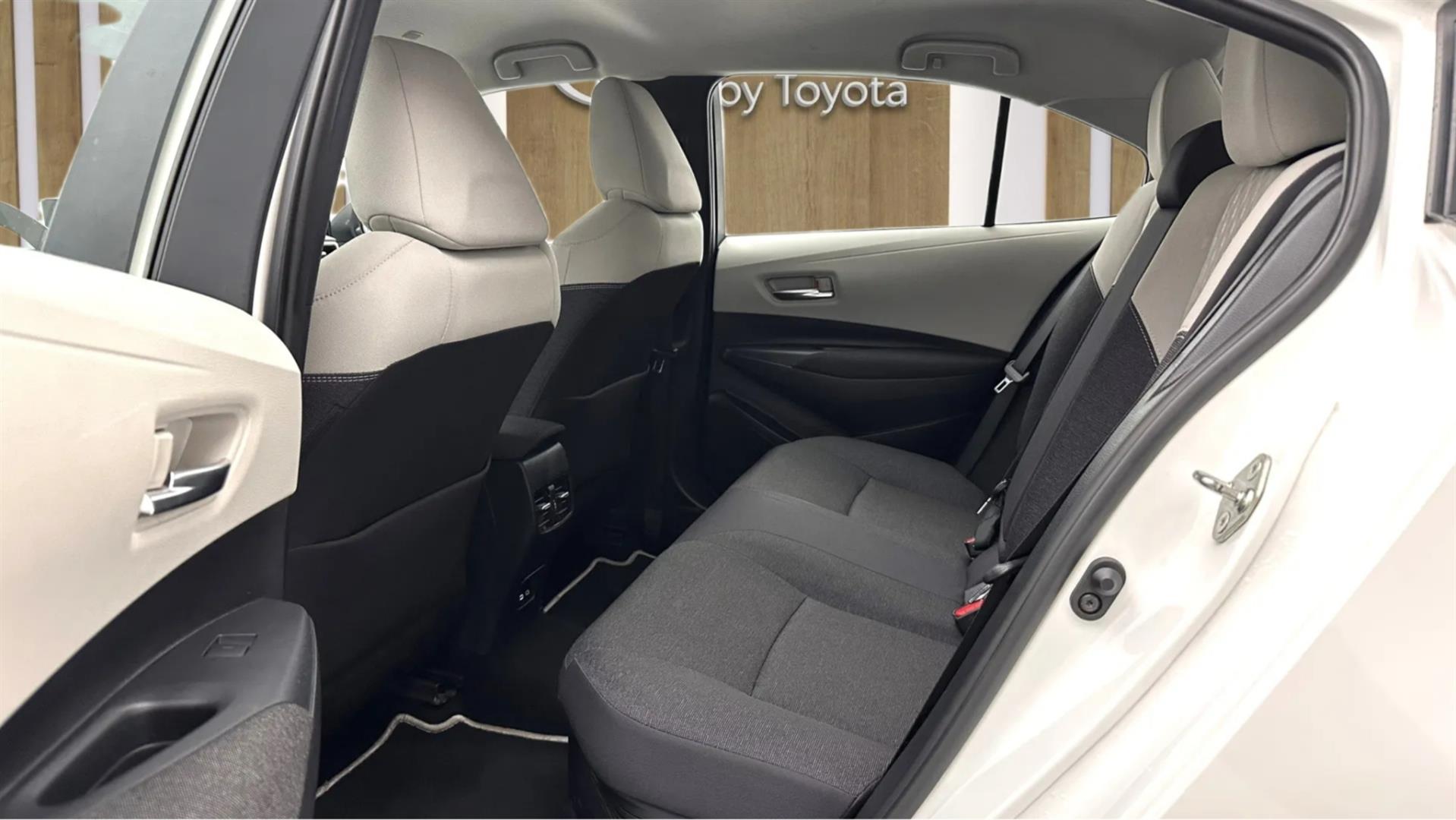 2023 TOYOTA COROLLA 1.8 HYBRID DREAM E-CVT