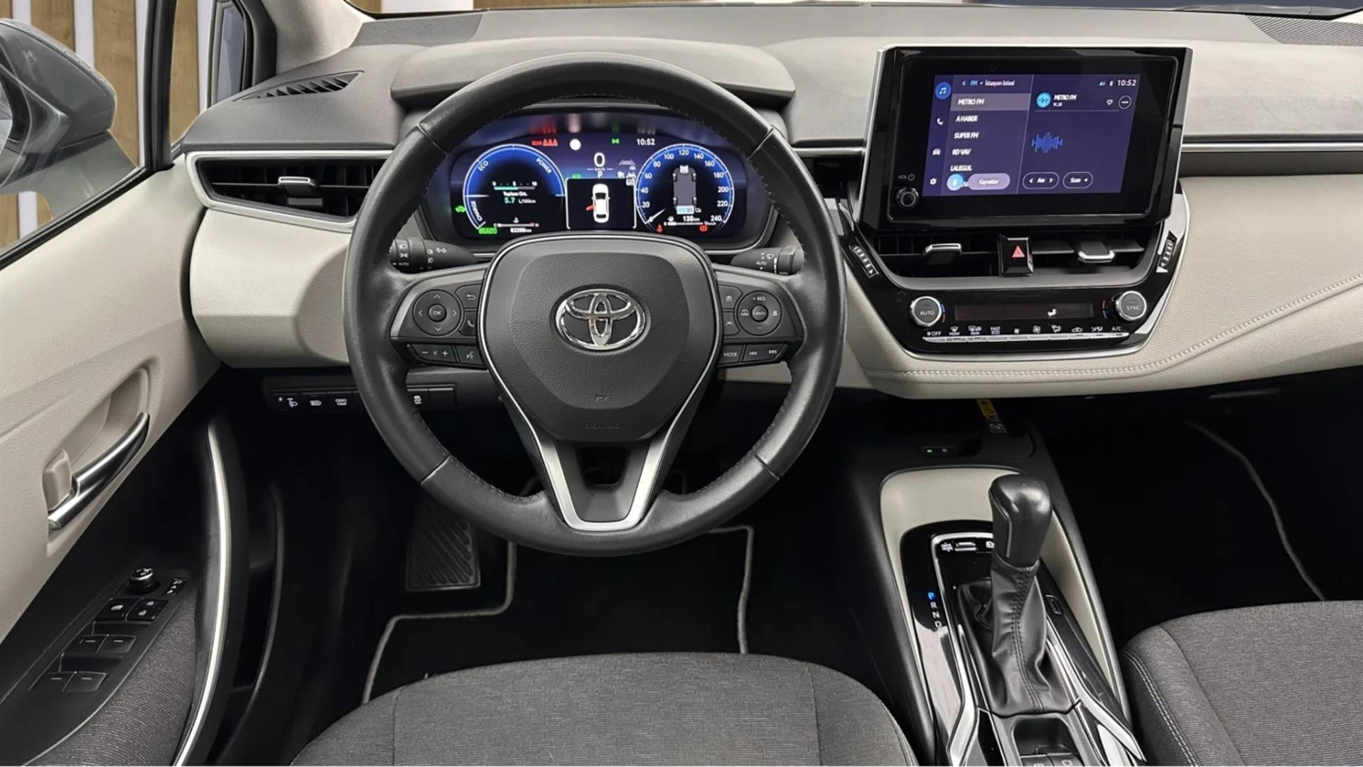 2023 TOYOTA COROLLA 1.8 HYBRID DREAM E-CVT