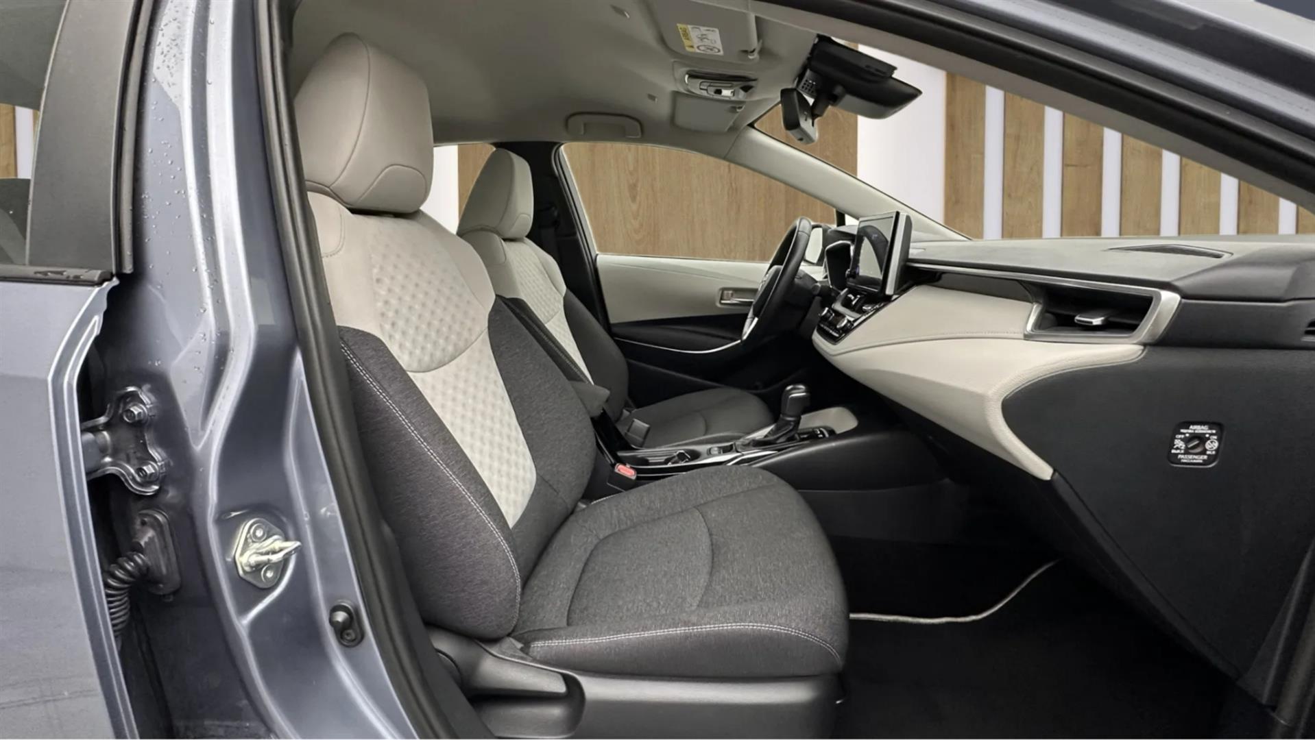 2023 TOYOTA COROLLA 1.8 HYBRID DREAM E-CVT