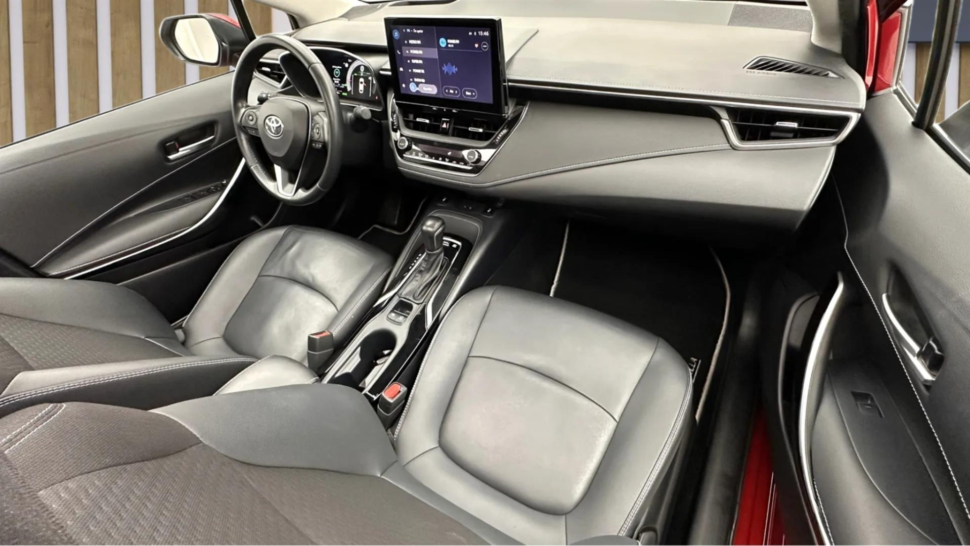 2023 TOYOTA COROLLA 1.8 Passion X-Pack e-CVT