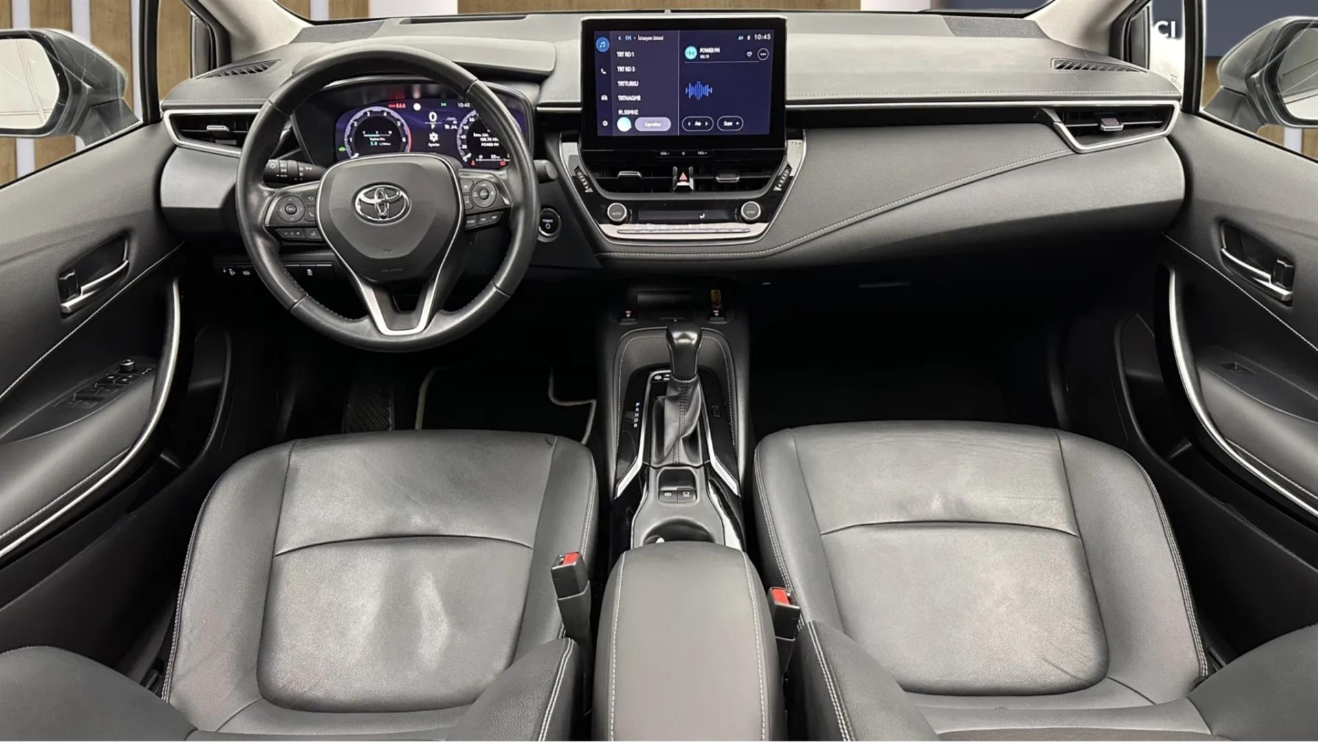 2023 TOYOTA COROLLA 1.8 HYBRID PASSION X-PACK E-CVT