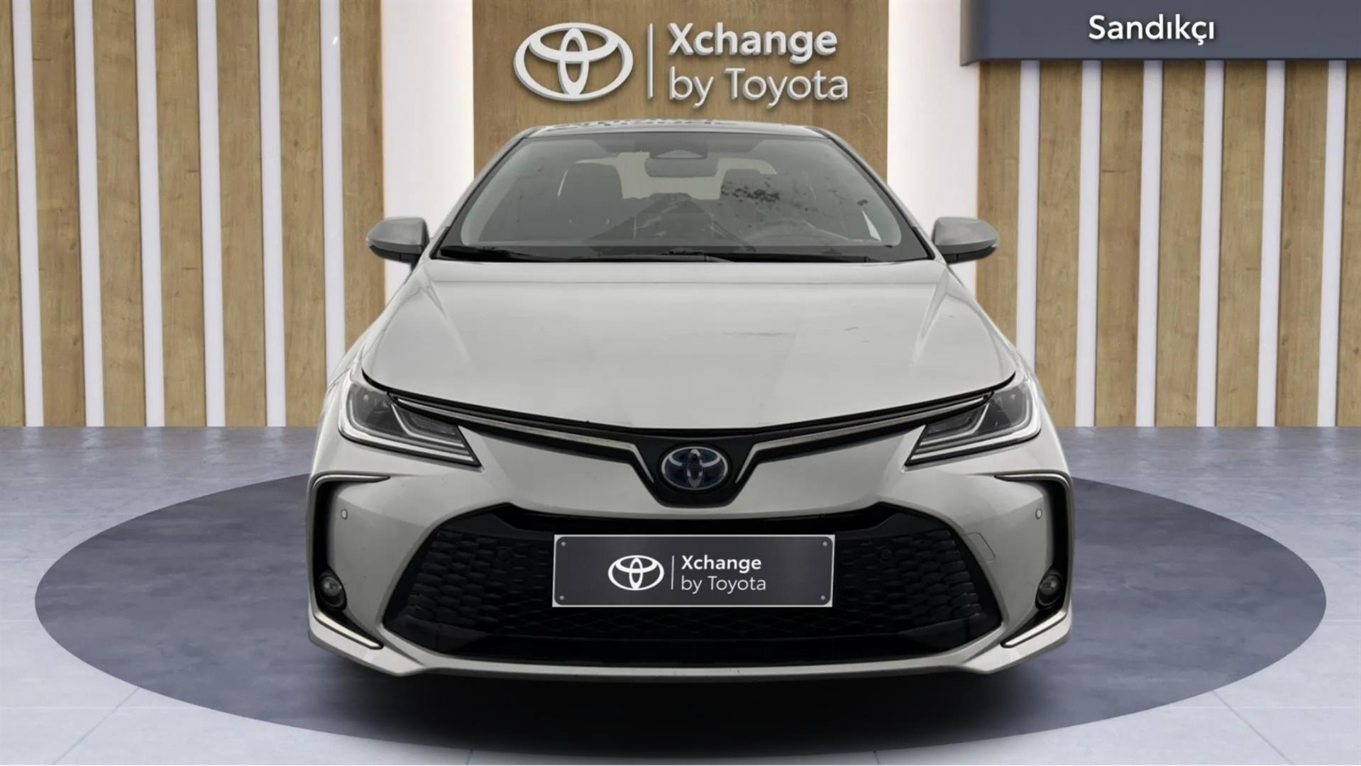 TOYOTA COROLLA 1.8 HYBRID PASSION X-PACK E-CVT