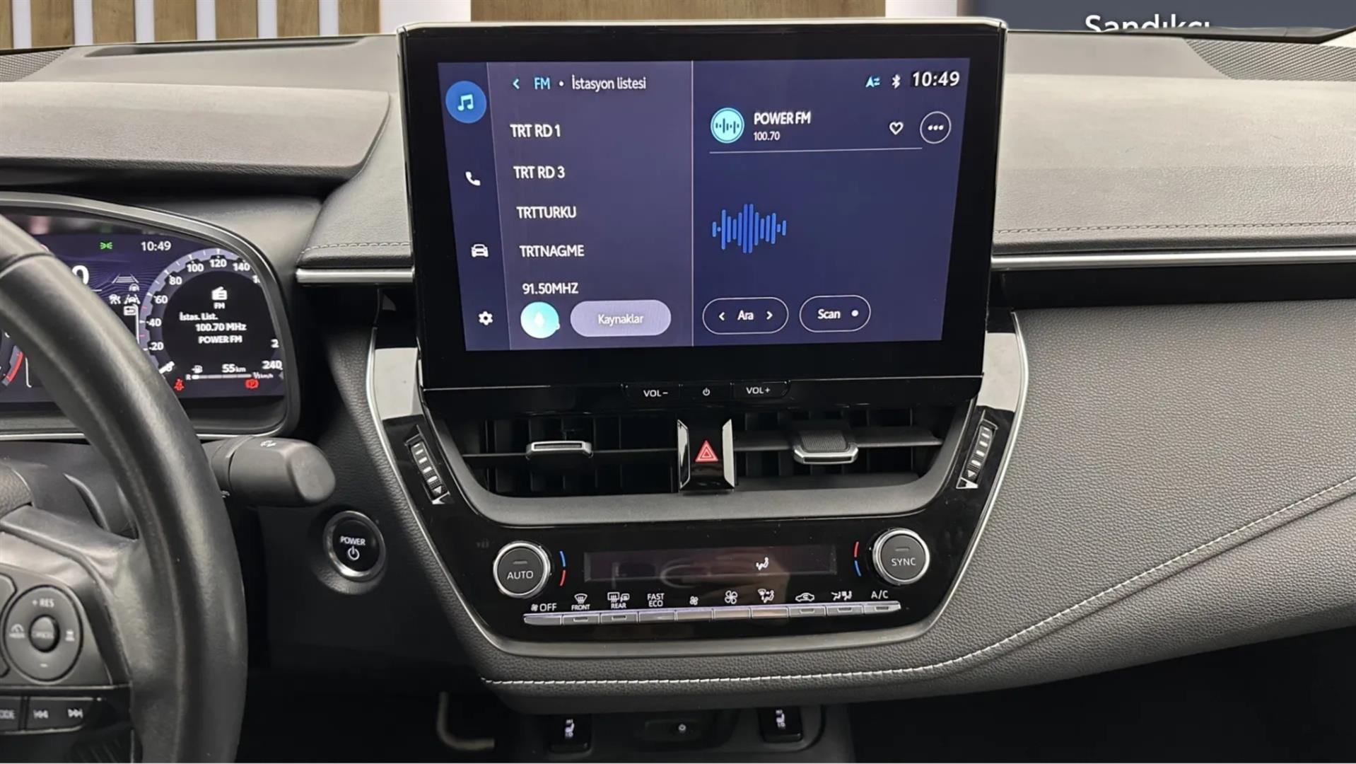 2023 TOYOTA COROLLA 1.8 HYBRID PASSION X-PACK E-CVT
