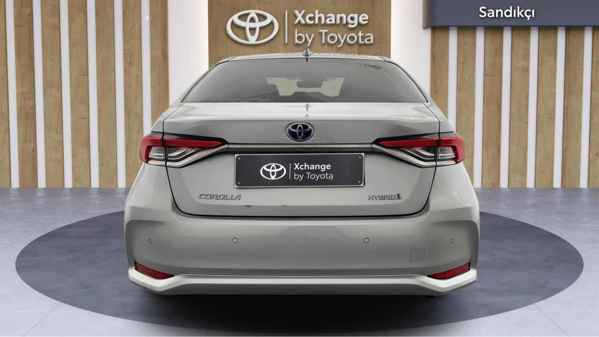 2023 TOYOTA COROLLA 1.8 HYBRID PASSION X-PACK E-CVT