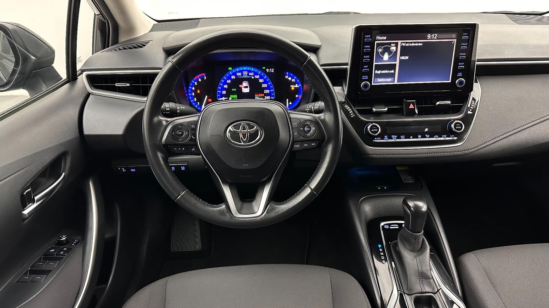 2022 TOYOTA COROLLA 1.8 HYBRID FLAME E-CVT
