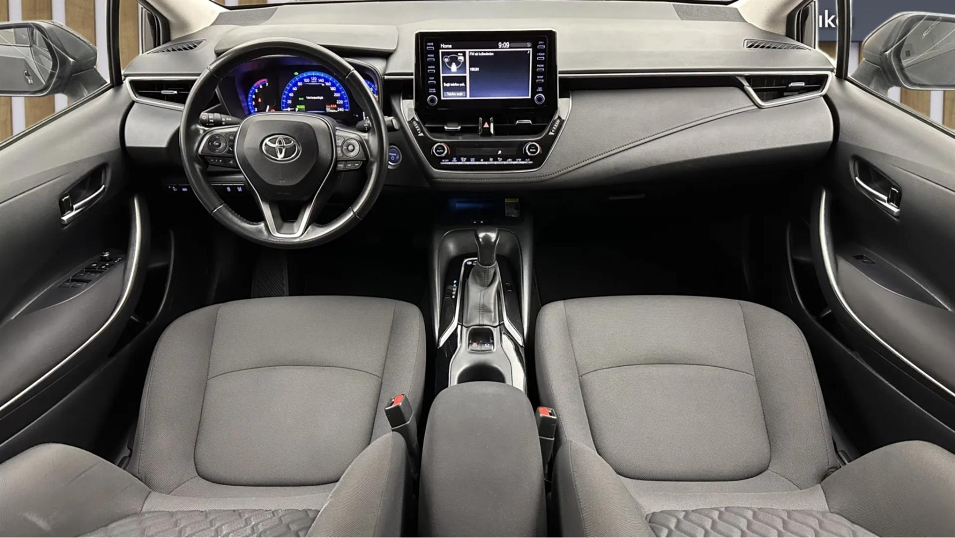 2022 TOYOTA COROLLA 1.8 HYBRID FLAME E-CVT