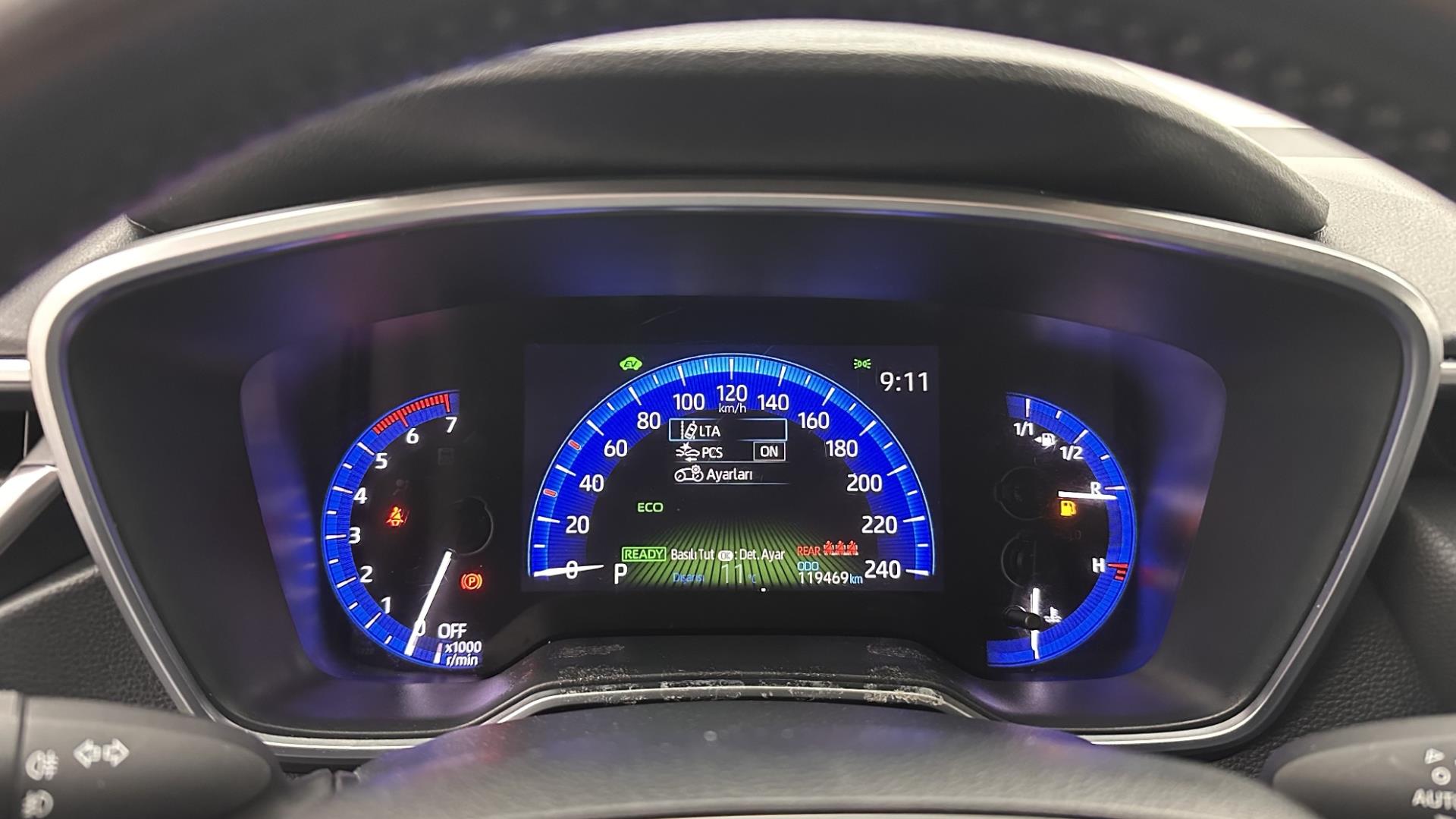2022 TOYOTA COROLLA 1.8 HYBRID FLAME E-CVT