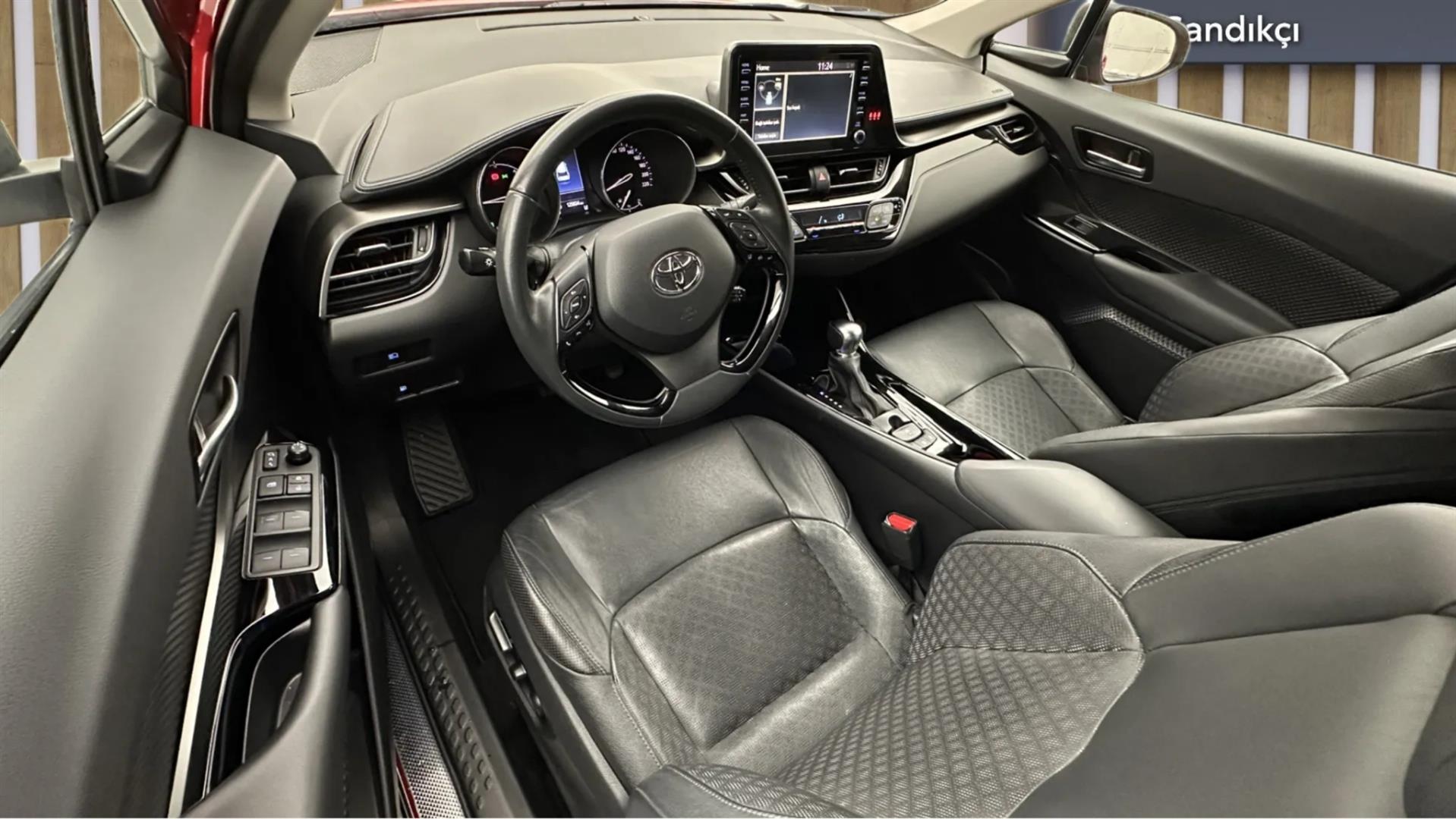 2023 TOYOTA C-HR 1.8 HYBRID 4*2 PASSION X- PACK E-CVT