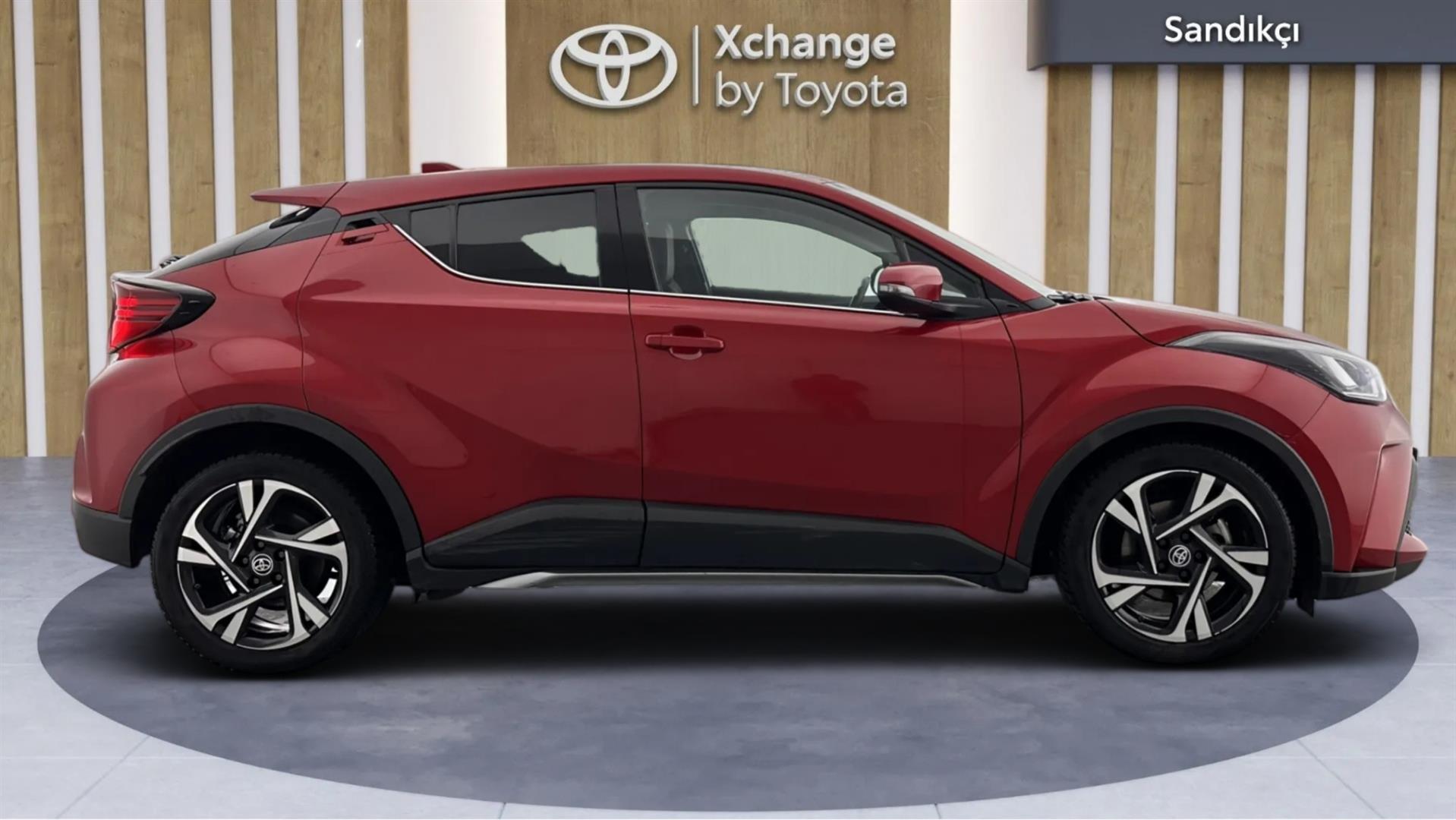 2023 TOYOTA C-HR 1.8 HYBRID 4*2 PASSION X- PACK E-CVT