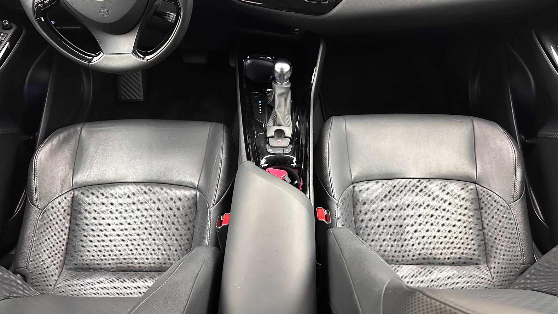 2023 TOYOTA C-HR 1.8 HYBRID 4*2 PASSION X- PACK E-CVT