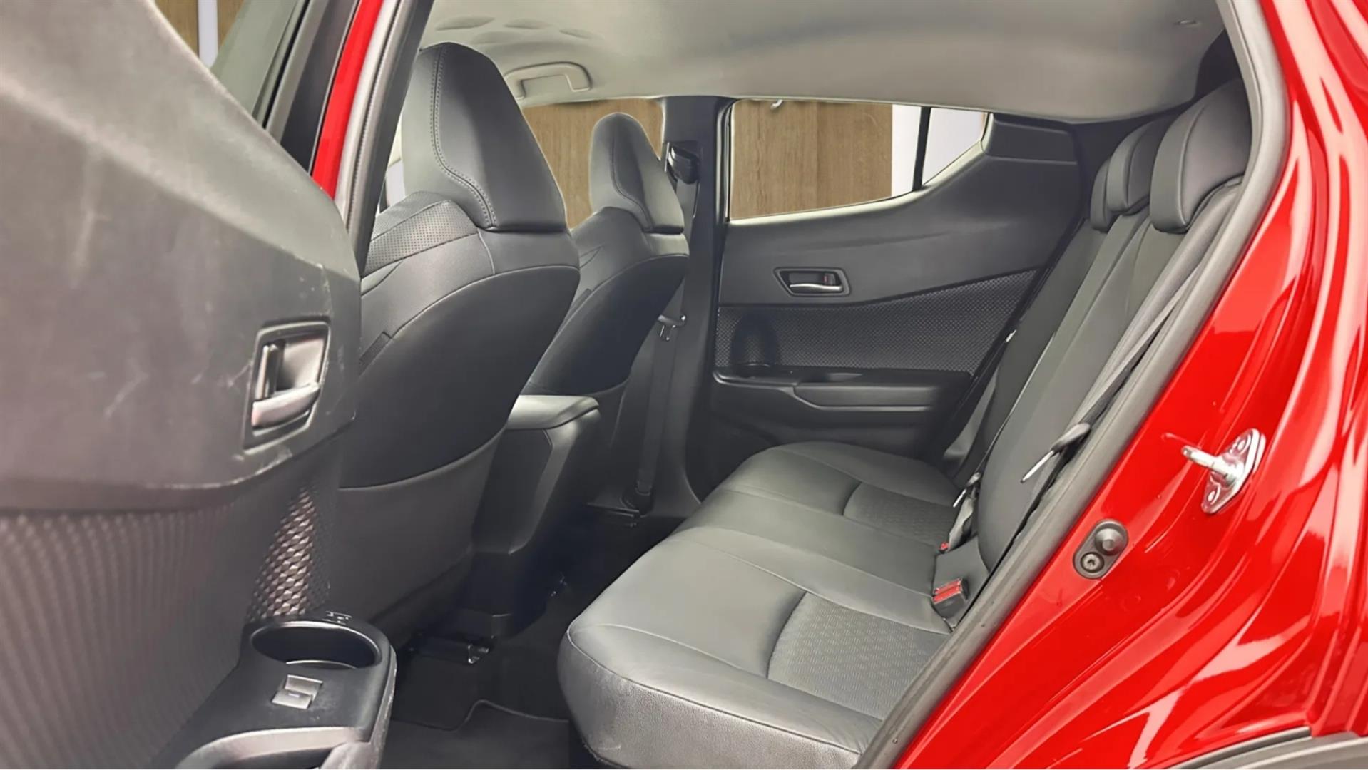 2023 TOYOTA C-HR 1.8 HYBRID 4*2 PASSION X- PACK E-CVT