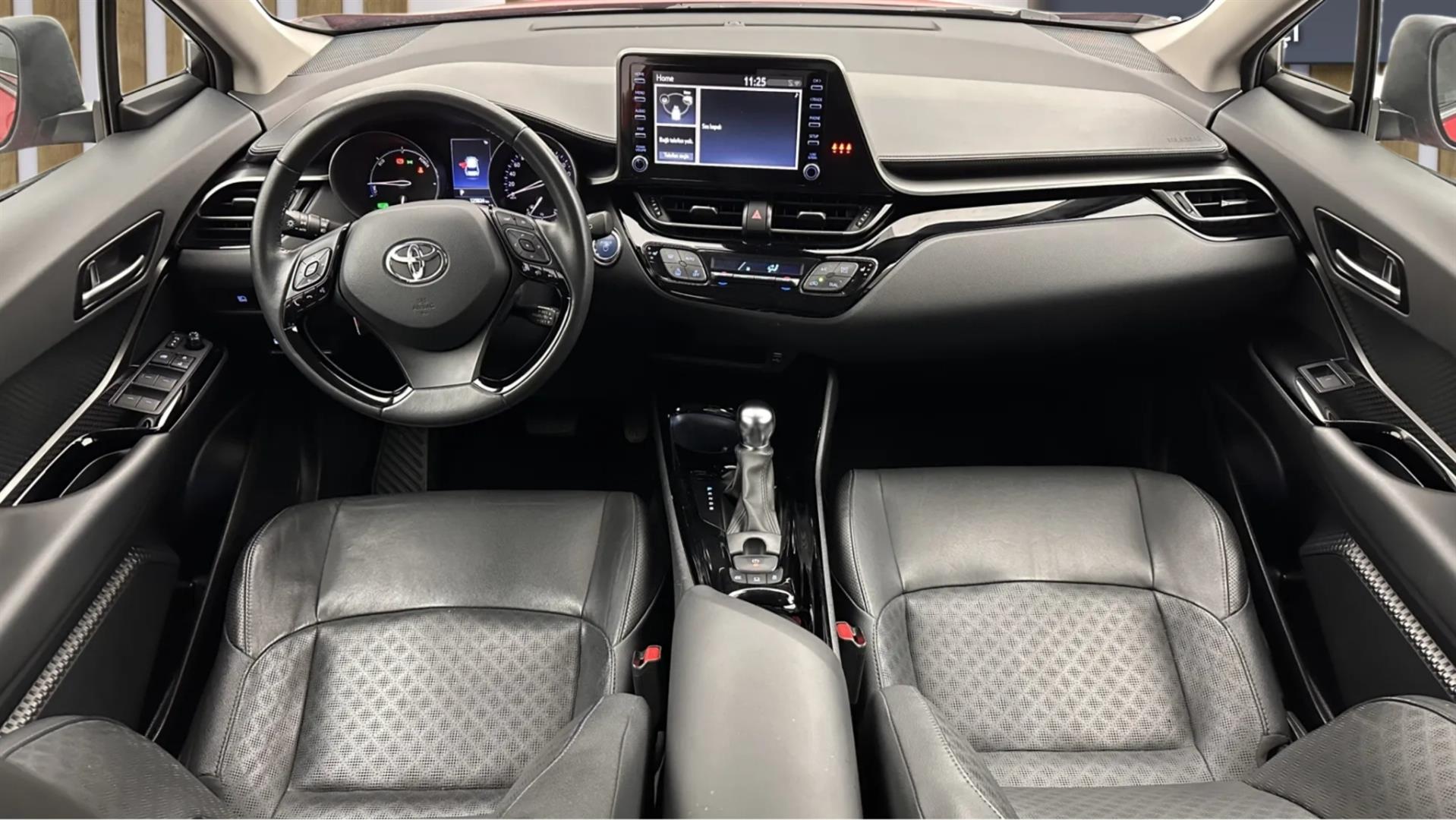 2023 TOYOTA C-HR 1.8 HYBRID 4*2 PASSION X- PACK E-CVT