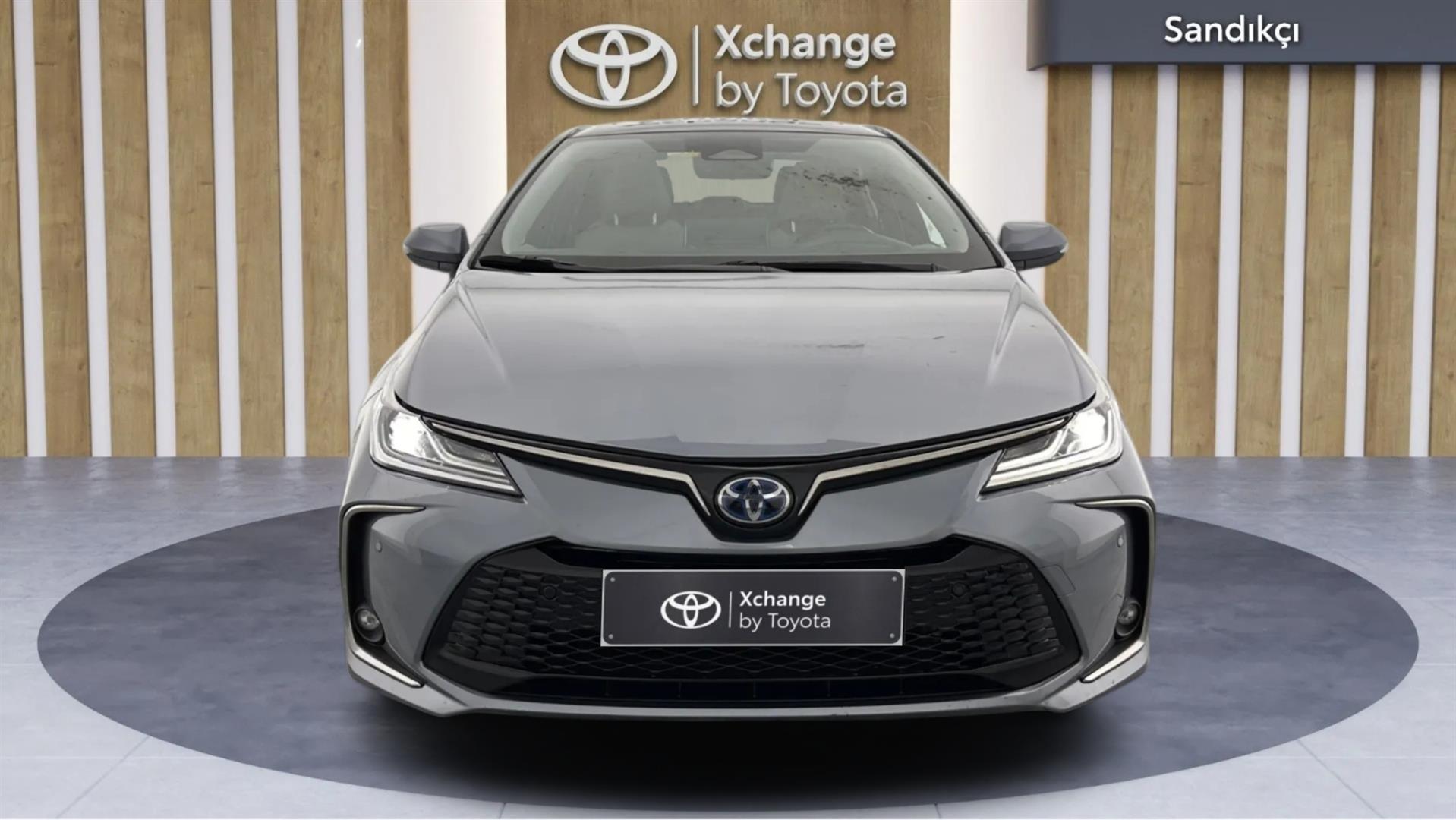 TOYOTA COROLLA 1.8 HYBRID PASSION X-PACK E-CVT