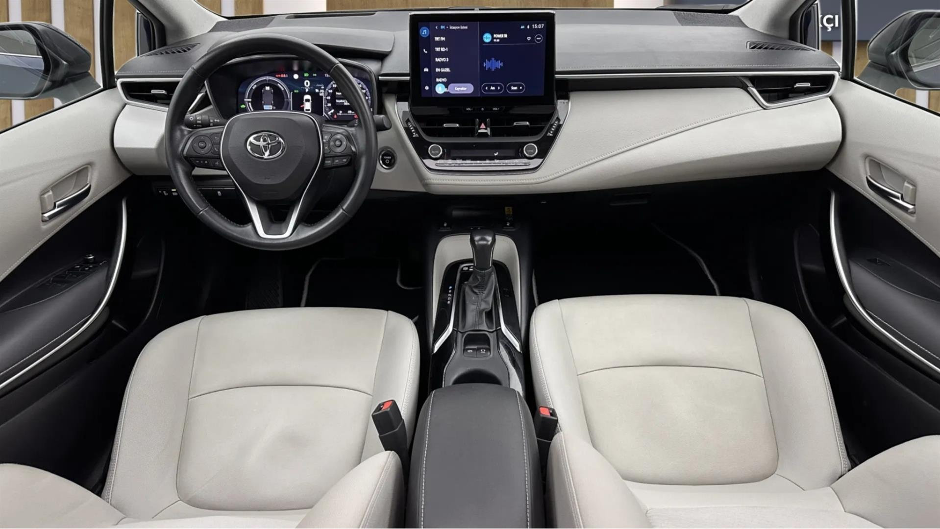 2023 TOYOTA COROLLA 1.8 HYBRID PASSION X-PACK E-CVT