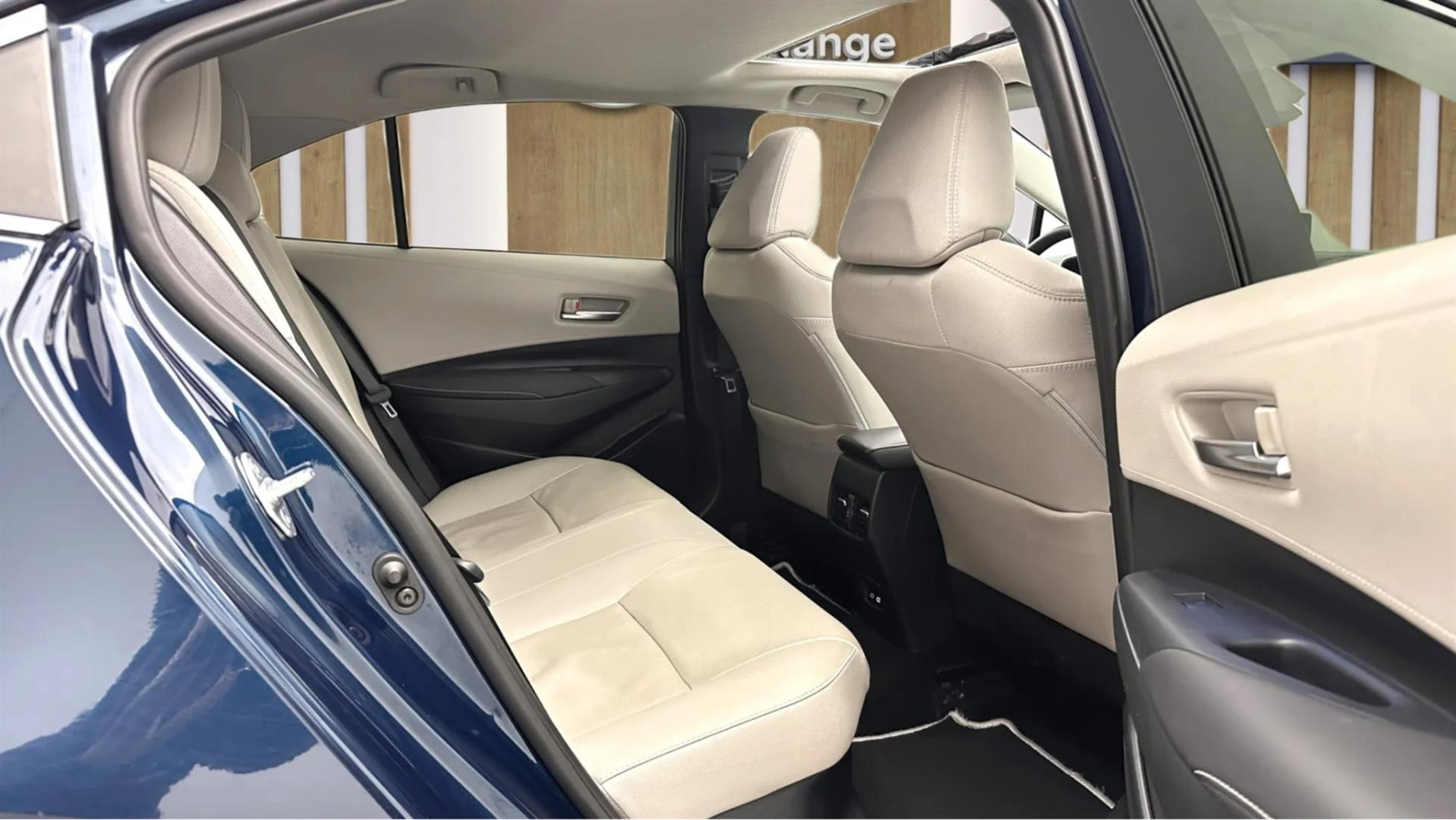 2023 TOYOTA COROLLA 1.8 HYBRID PASSION X-PACK E-CVT