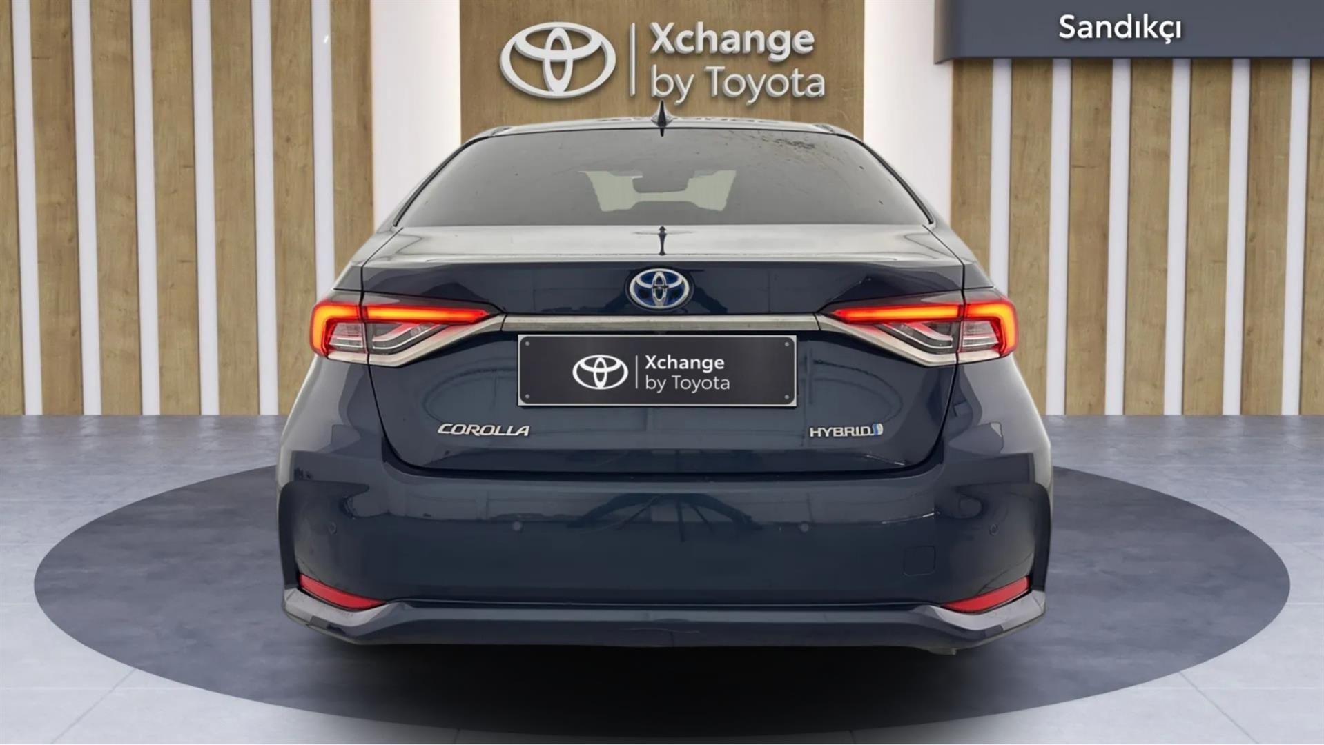 2023 TOYOTA COROLLA 1.8 HYBRID PASSION X-PACK E-CVT