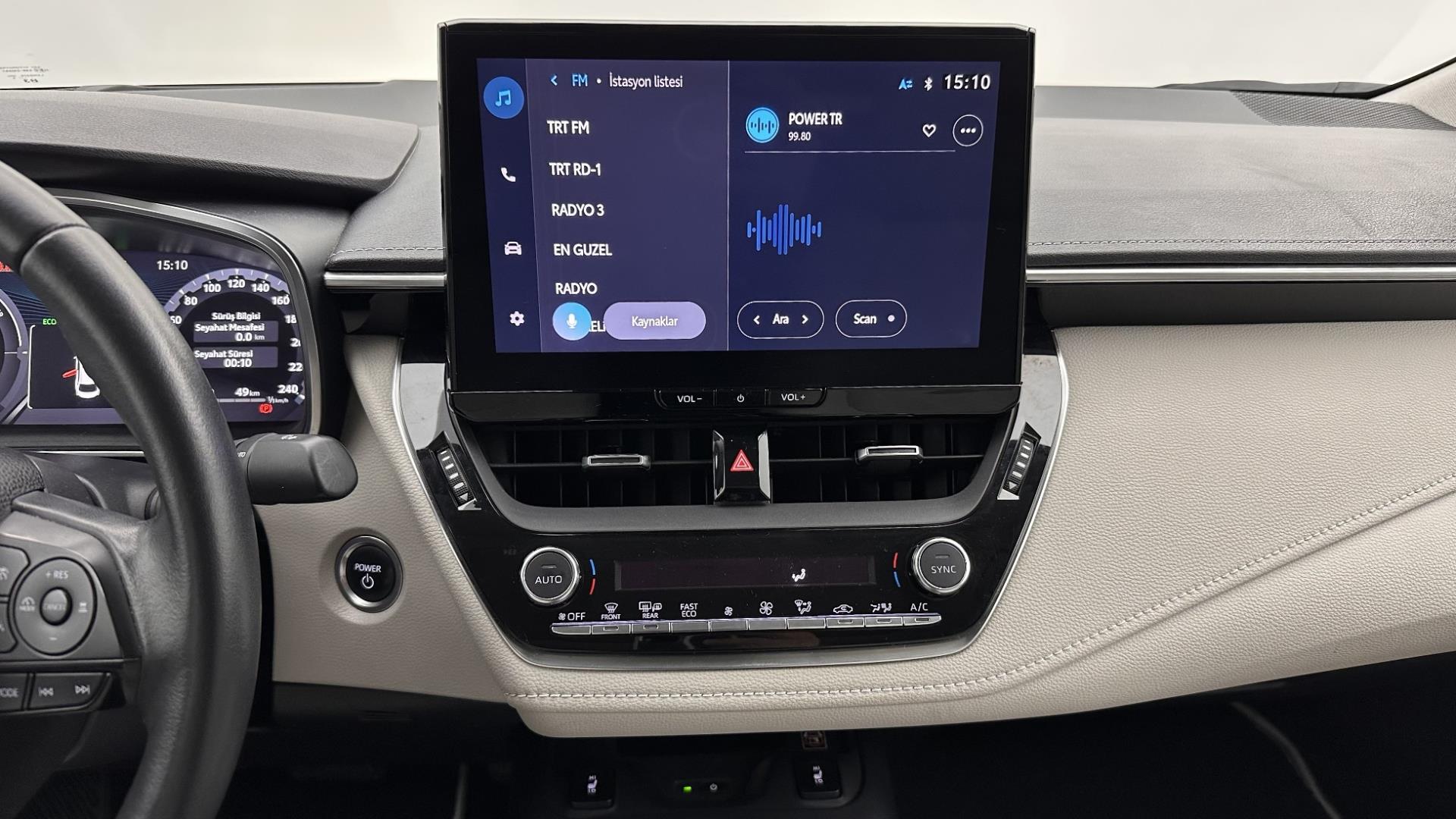 2023 TOYOTA COROLLA 1.8 HYBRID PASSION X-PACK E-CVT
