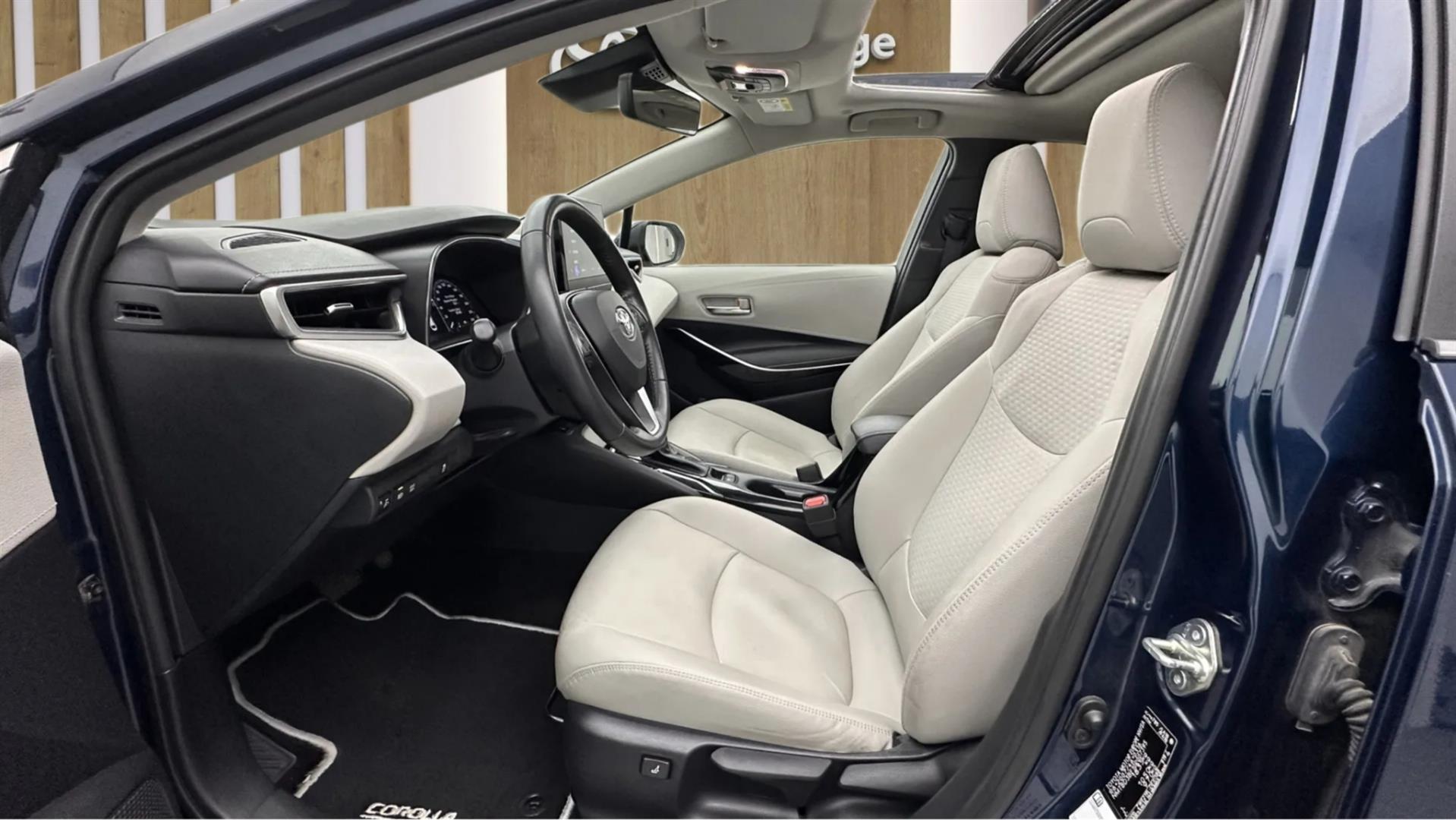2023 TOYOTA COROLLA 1.8 HYBRID PASSION X-PACK E-CVT