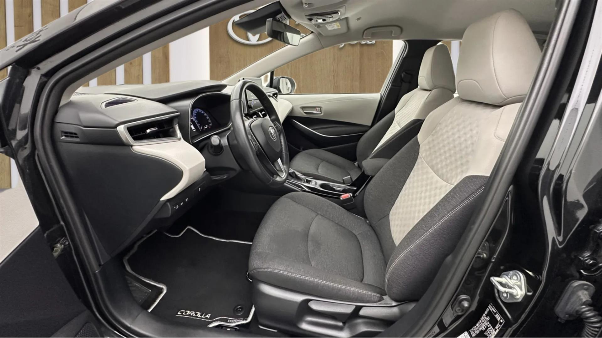 2023 TOYOTA COROLLA 1.8 HYBRID DREAM E-CVT