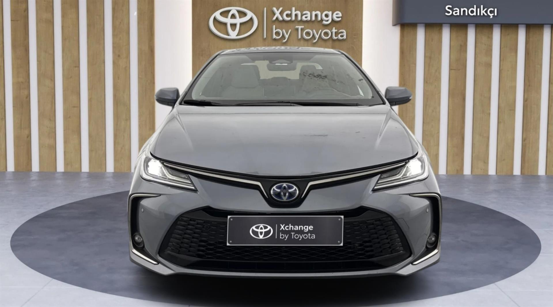 TOYOTA COROLLA 1.8 HYBRID PASSION X-PACK E-CVT