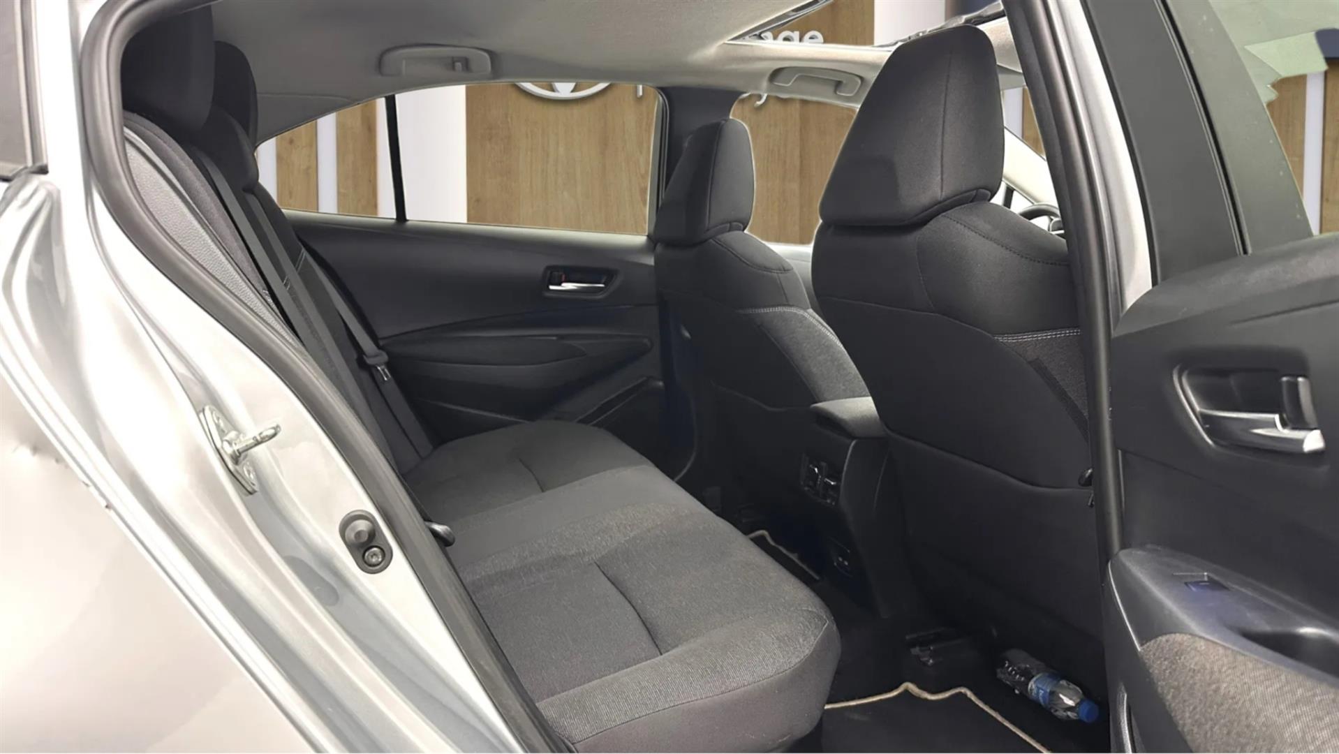 2023 TOYOTA COROLLA 1.8 HYBRID FLAME X-PACK E-CVT