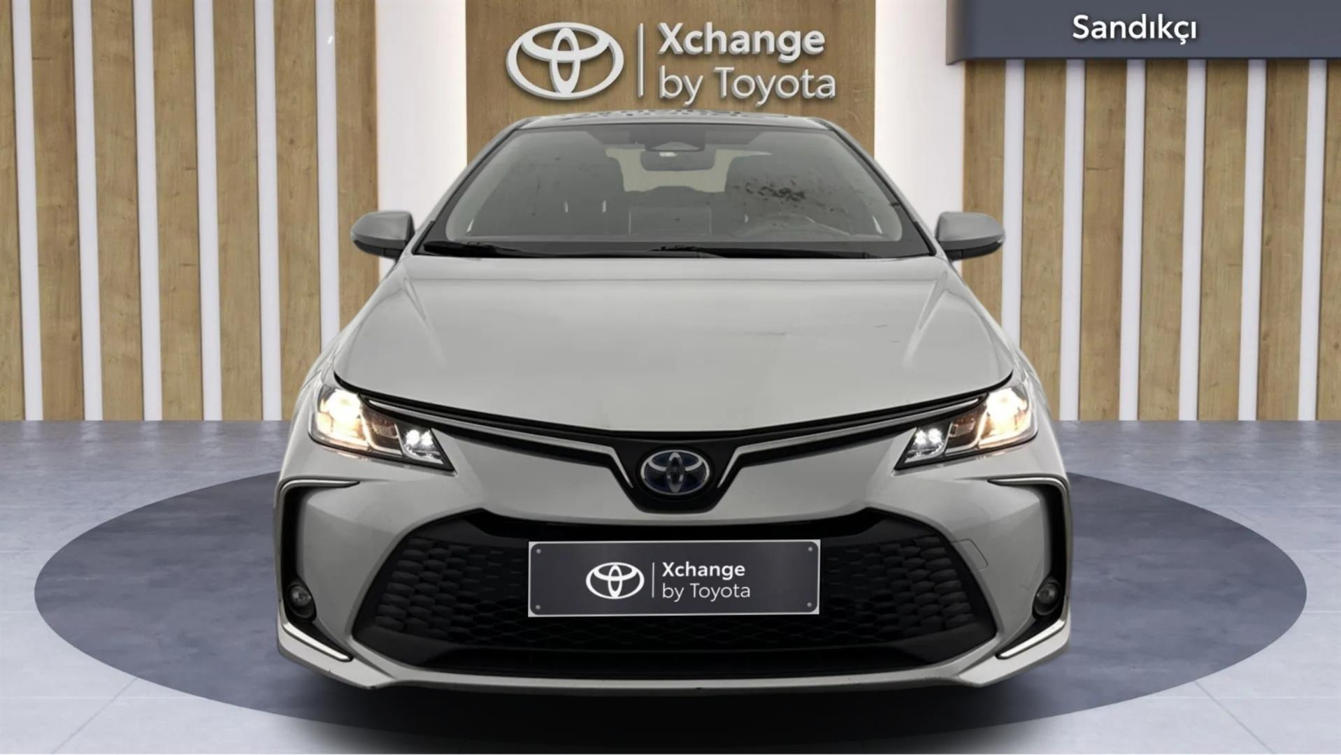 TOYOTA COROLLA 1.8 HYBRID FLAME X-PACK E-CVT