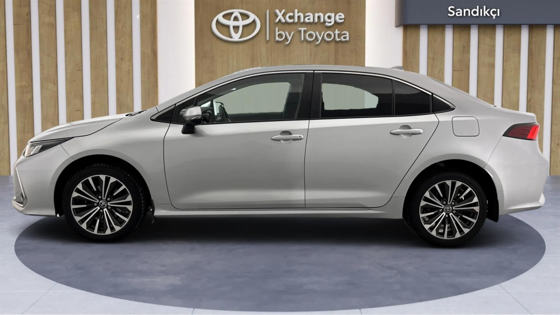 2023 TOYOTA COROLLA 1.8 HYBRID FLAME X-PACK E-CVT