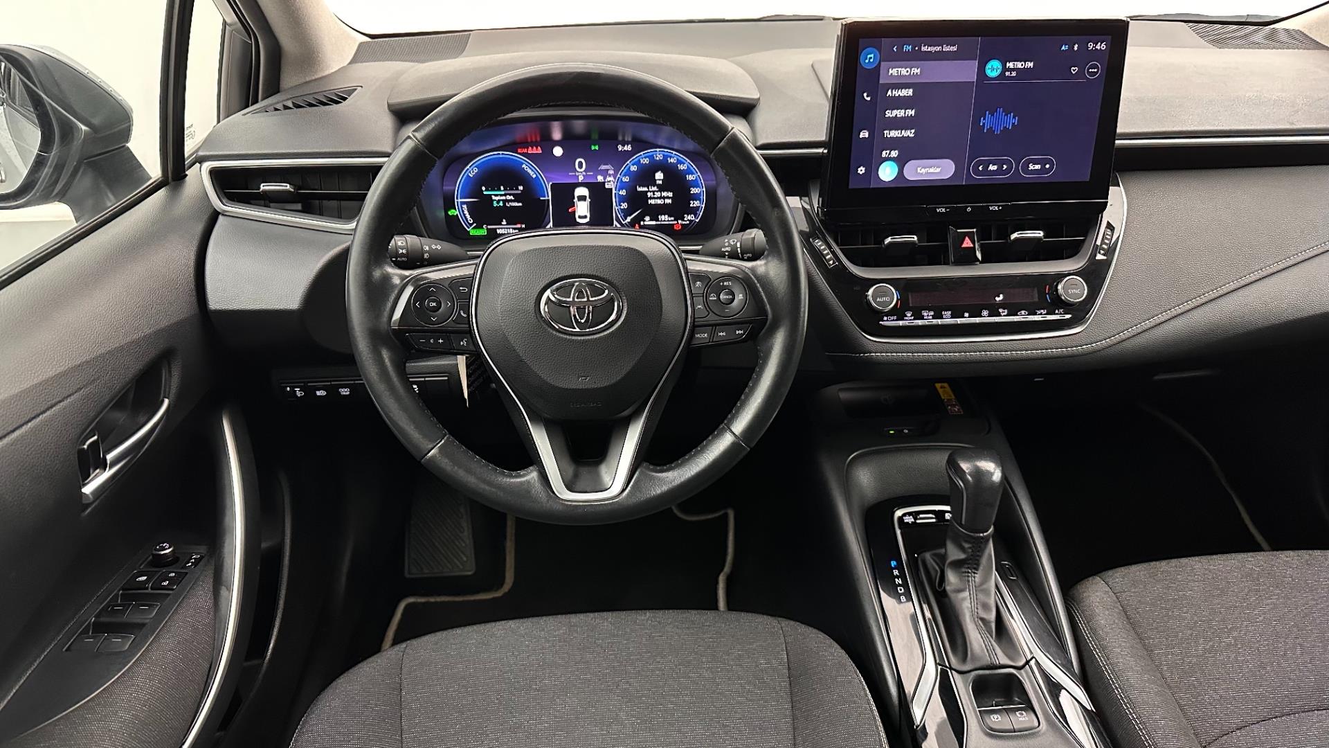 2023 TOYOTA COROLLA 1.8 HYBRID FLAME X-PACK E-CVT