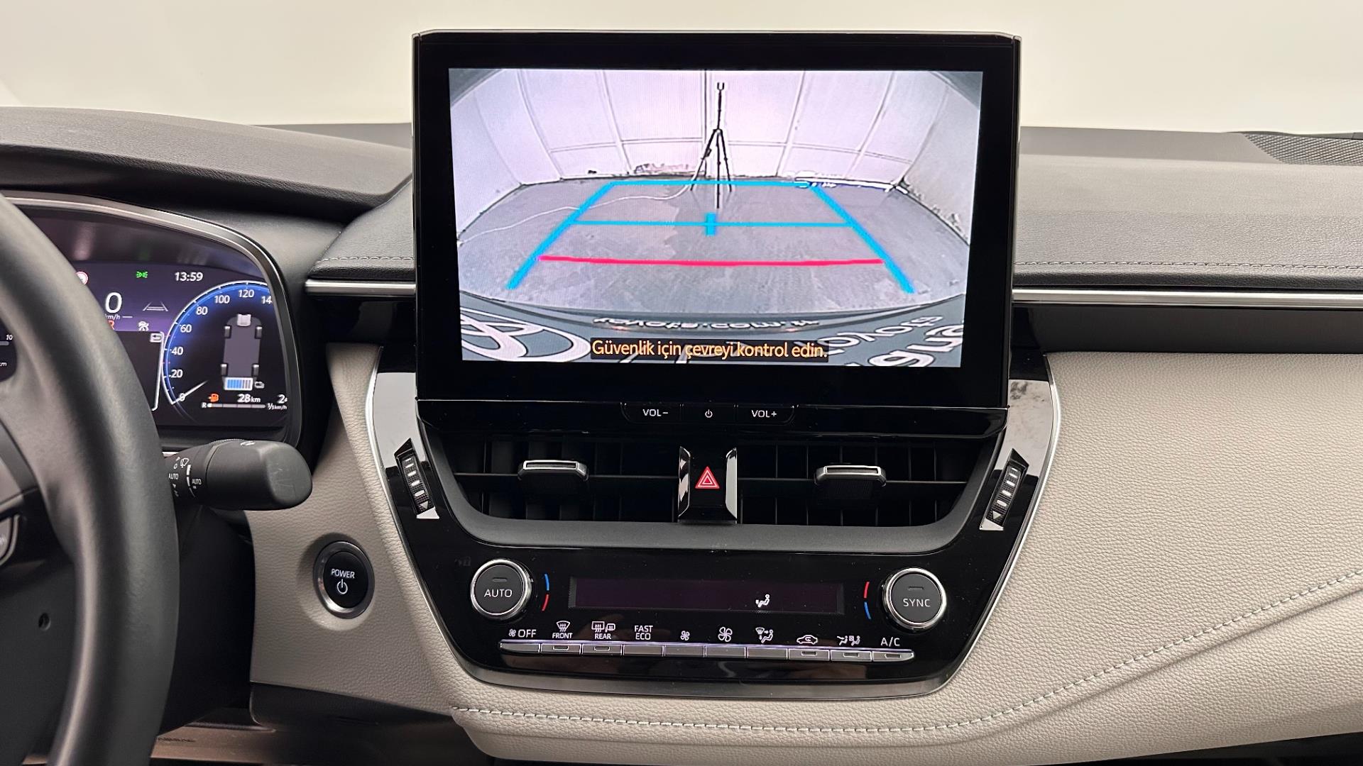 2023 TOYOTA COROLLA 1.8 HYBRID PASSION X-PACK E-CVT