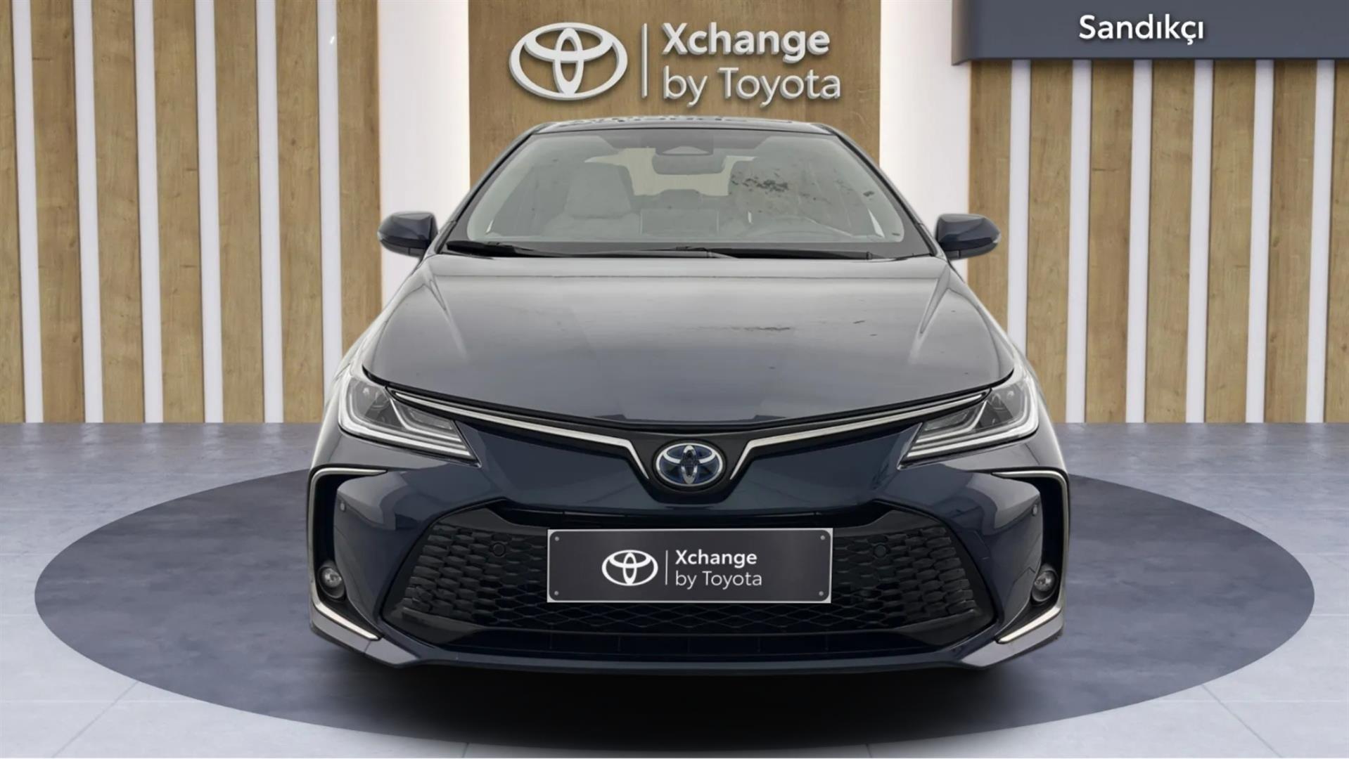 TOYOTA COROLLA 1.8 HYBRID PASSION X-PACK E-CVT