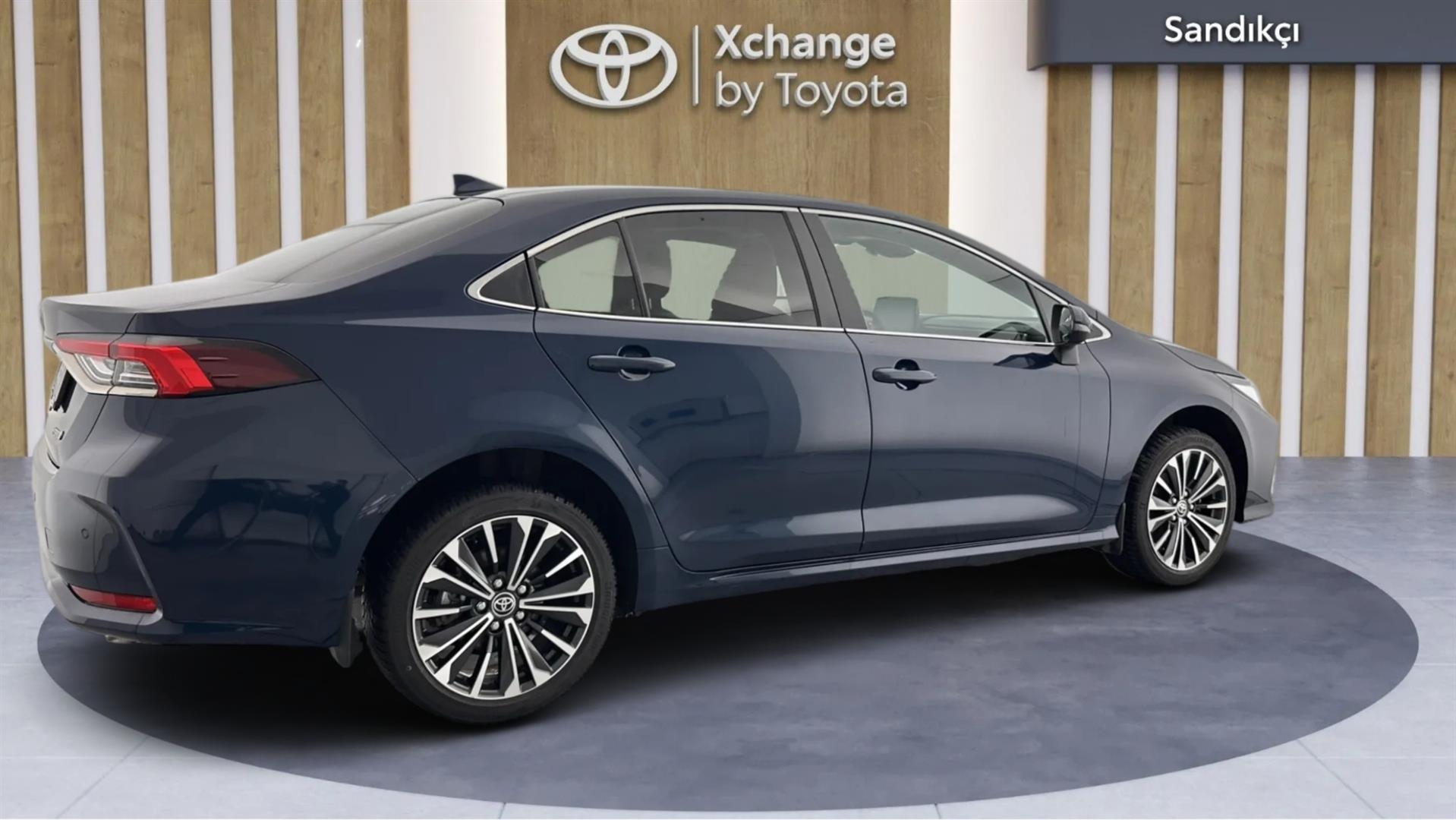 2023 TOYOTA COROLLA 1.8 HYBRID PASSION X-PACK E-CVT