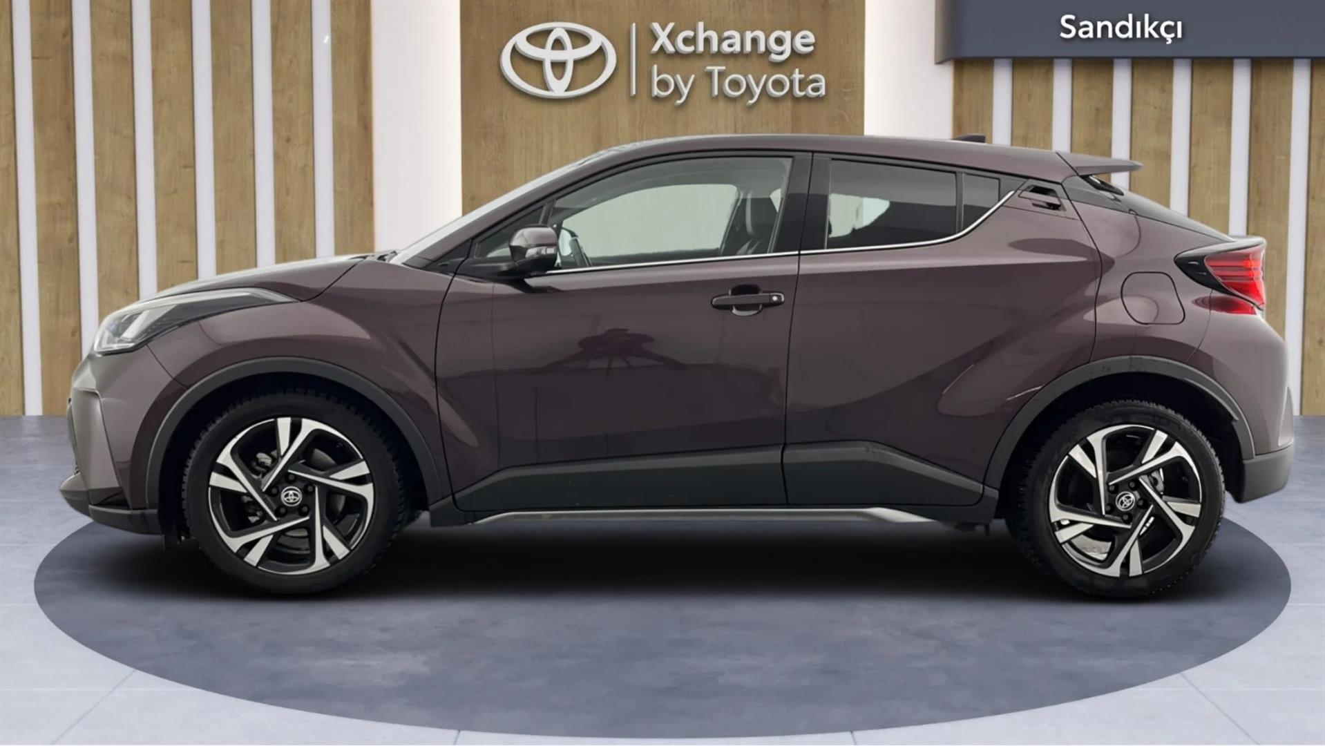 2023 TOYOTA C-HR 1.8 HYBRID 4*2 PASSION X- PACK E-CVT