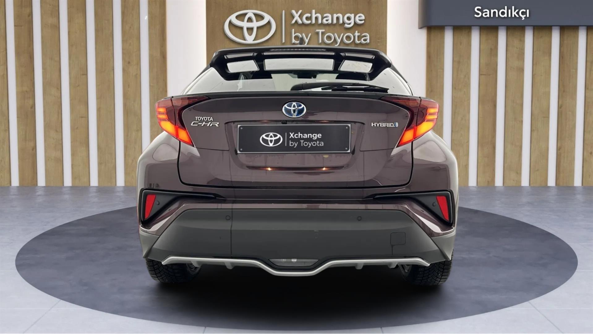 2023 TOYOTA C-HR 1.8 HYBRID 4*2 PASSION X- PACK E-CVT