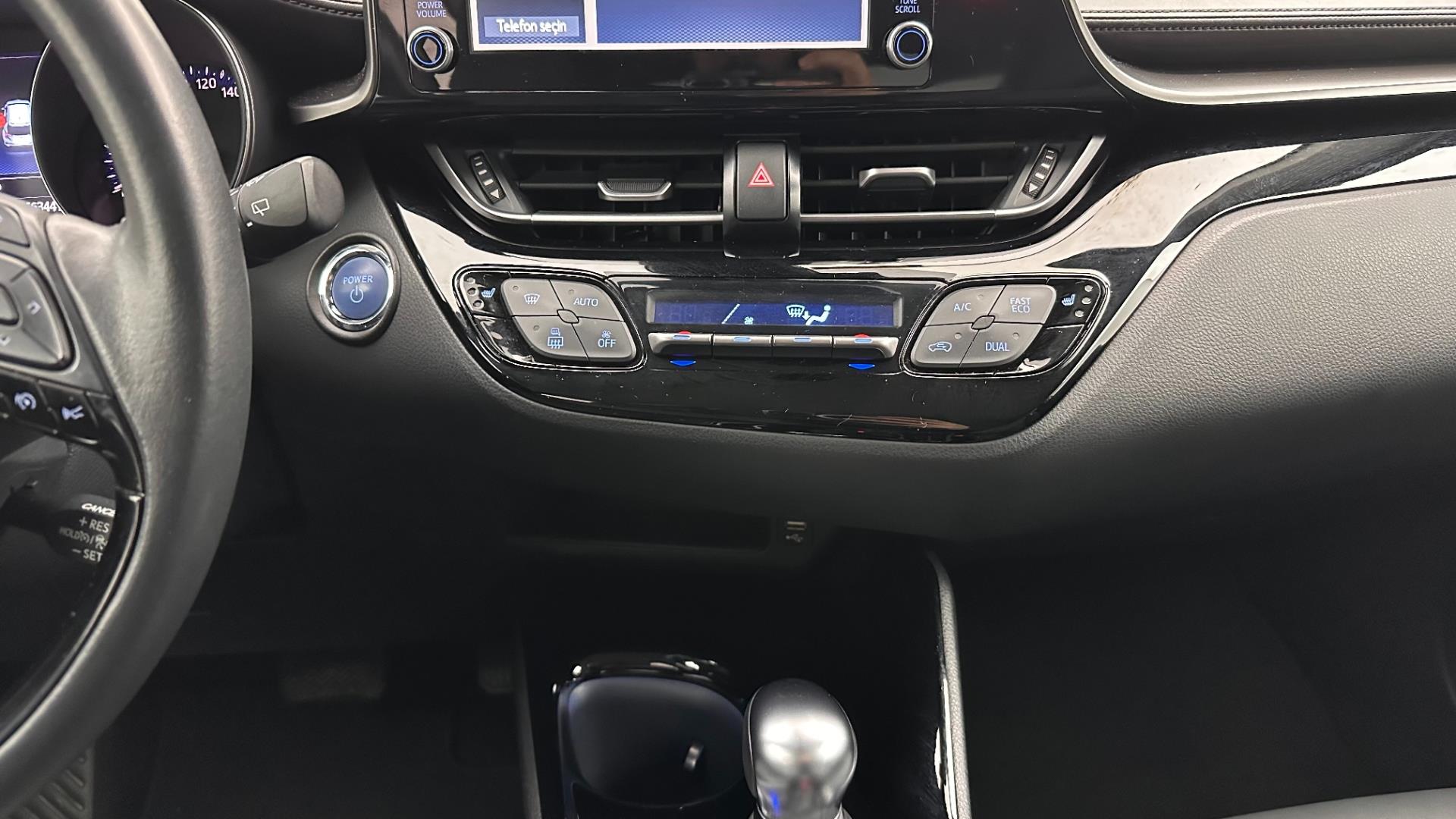 2023 TOYOTA C-HR 1.8 HYBRID 4*2 PASSION X- PACK E-CVT