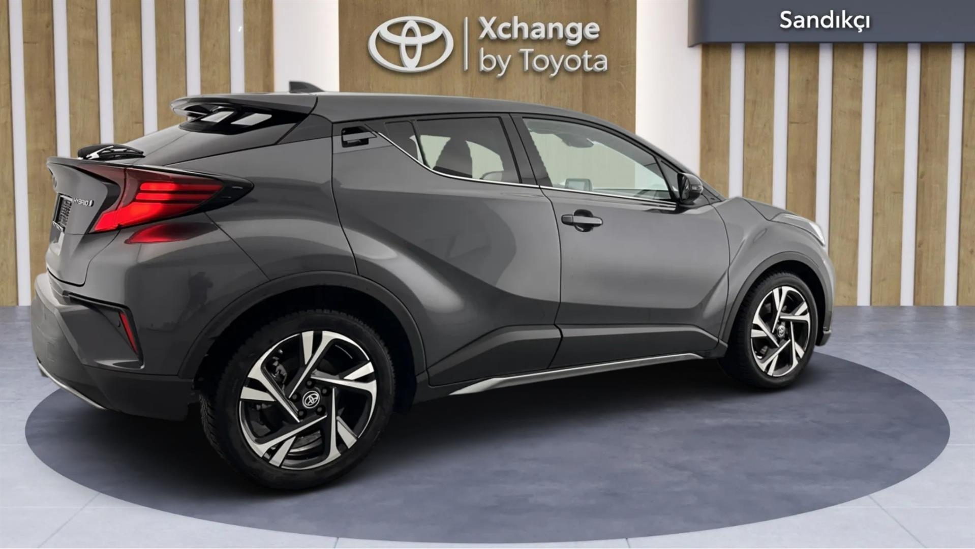 2023 TOYOTA C-HR 1.8 HYBRID 4*2 PASSION X- PACK E-CVT