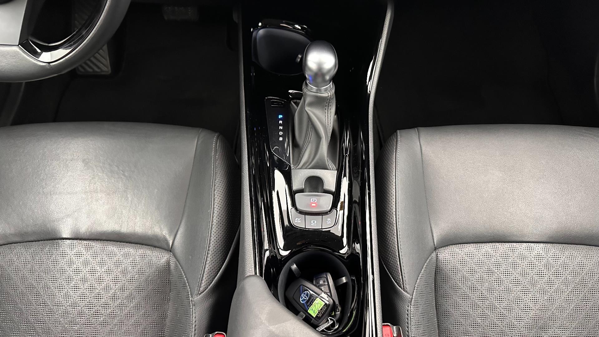 2023 TOYOTA C-HR 1.8 HYBRID 4*2 PASSION X- PACK E-CVT