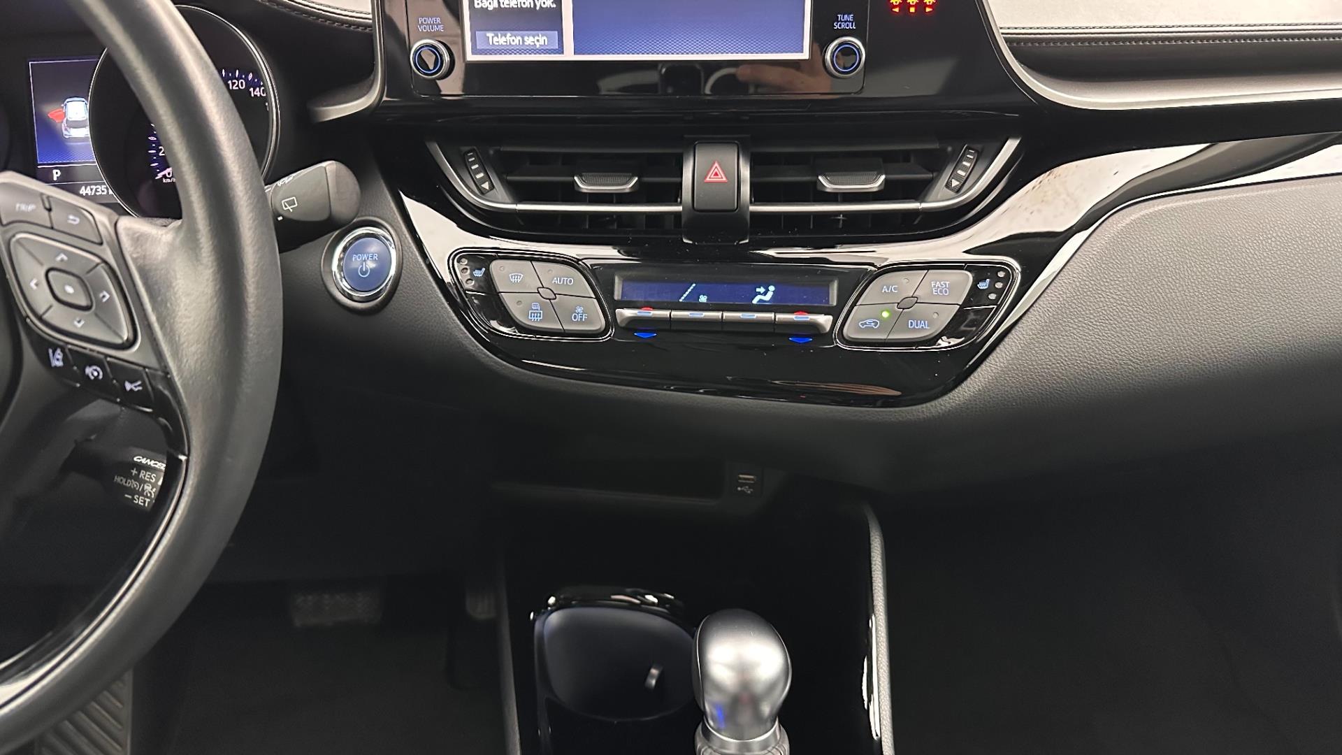 2023 TOYOTA C-HR 1.8 HYBRID 4*2 PASSION X- PACK E-CVT