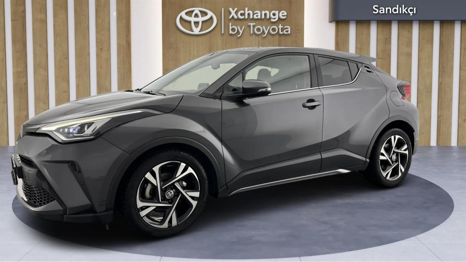 2023 TOYOTA C-HR 1.8 HYBRID 4*2 PASSION X- PACK E-CVT