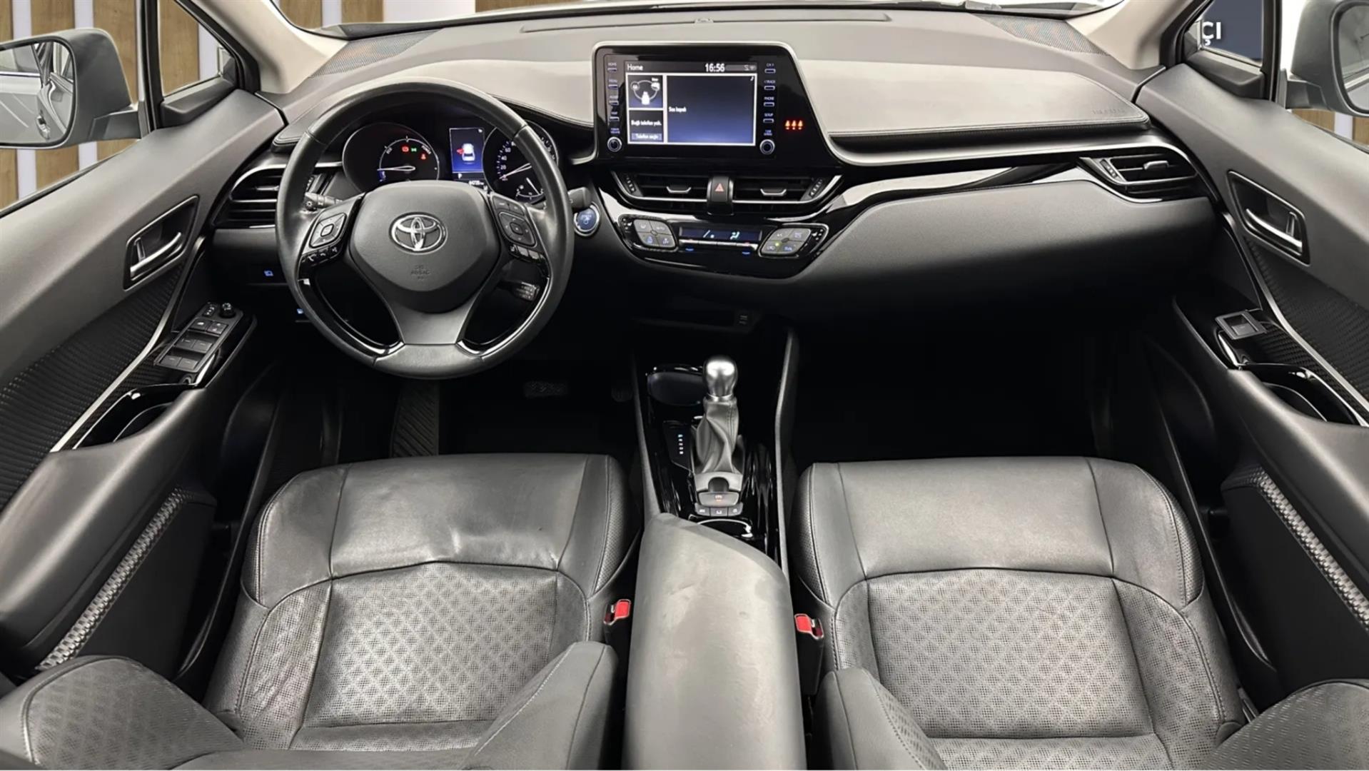 2023 TOYOTA C-HR 1.8 HYBRID 4*2 PASSION X- PACK E-CVT