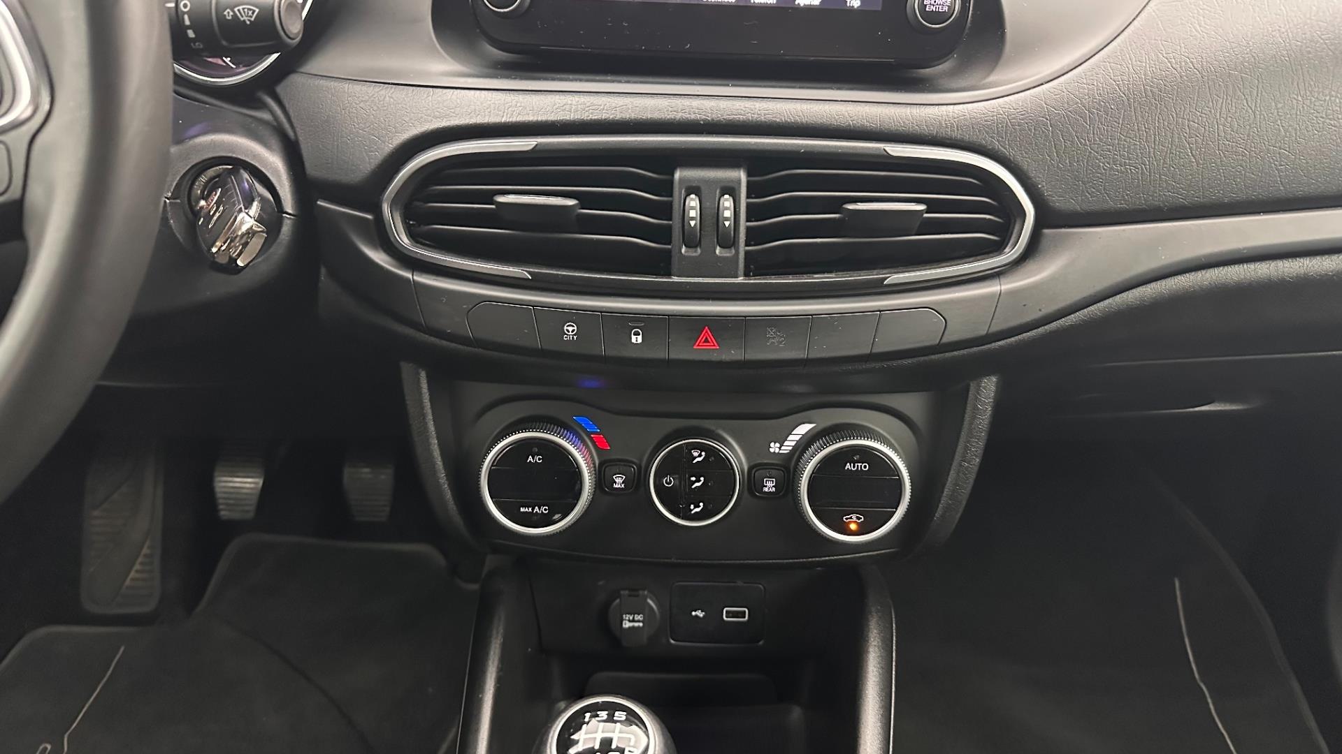 2023 FIAT EGEA CROSS  1.4 FIRE URBAN