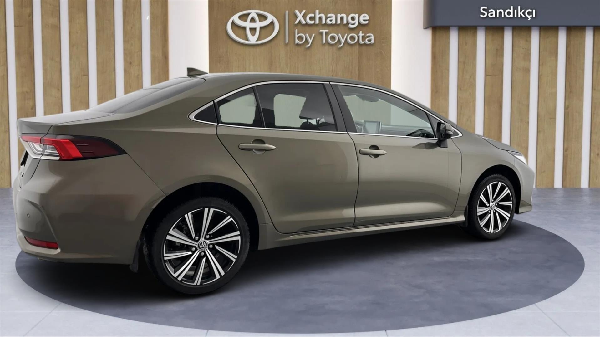 2022 TOYOTA COROLLA 1.8 HYBRID PASSION X-PACK