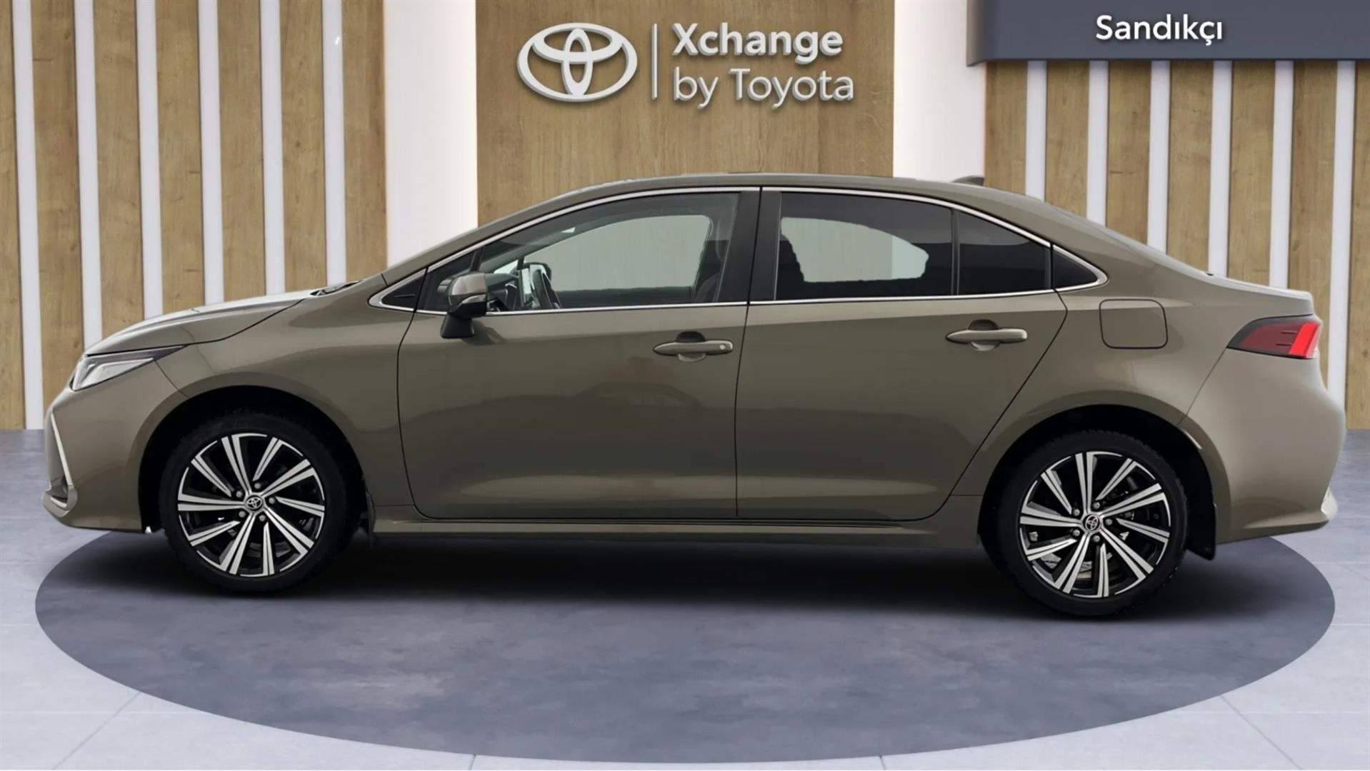 2022 TOYOTA COROLLA 1.8 HYBRID PASSION X-PACK
