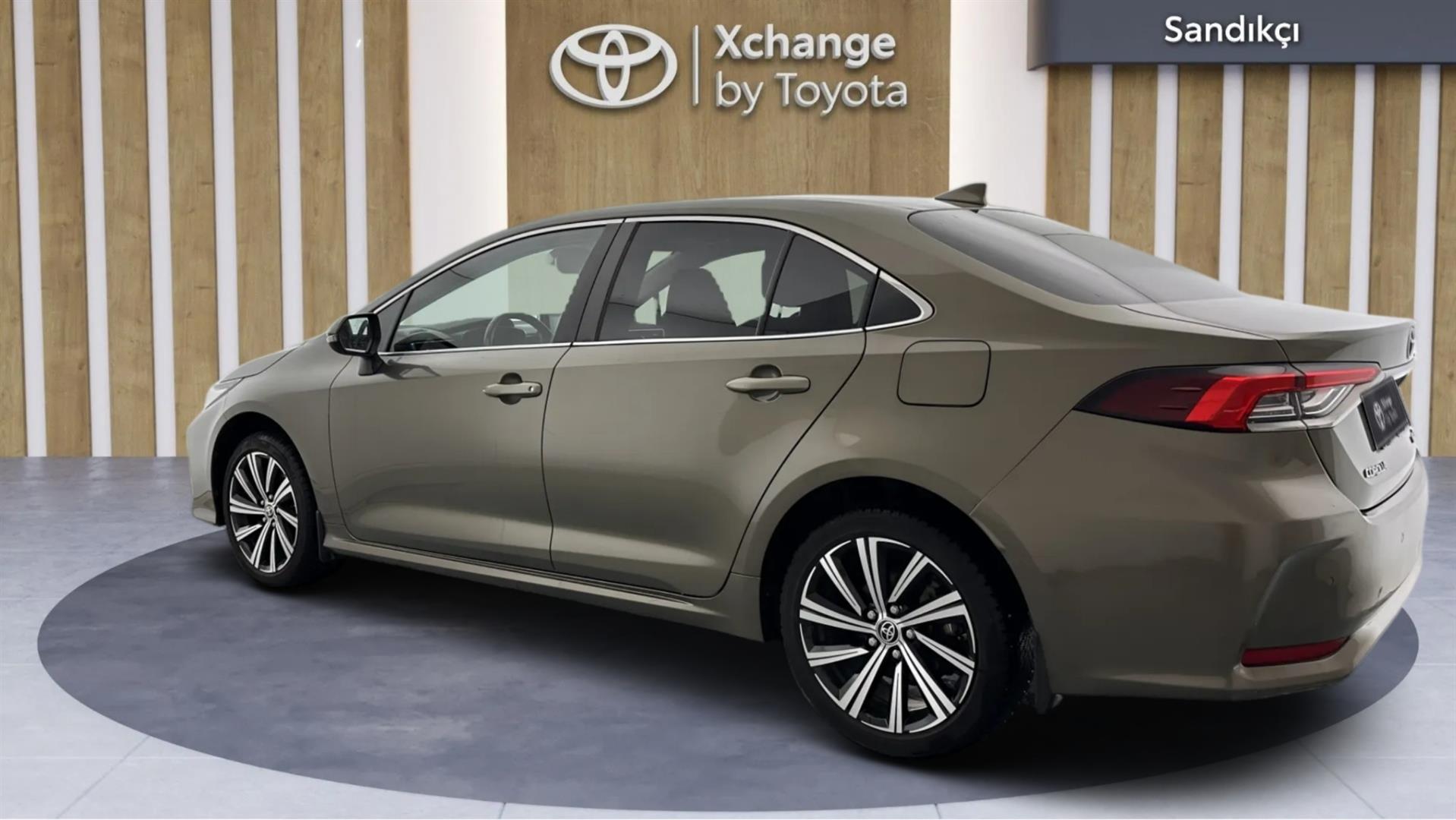 2022 TOYOTA COROLLA 1.8 HYBRID PASSION X-PACK