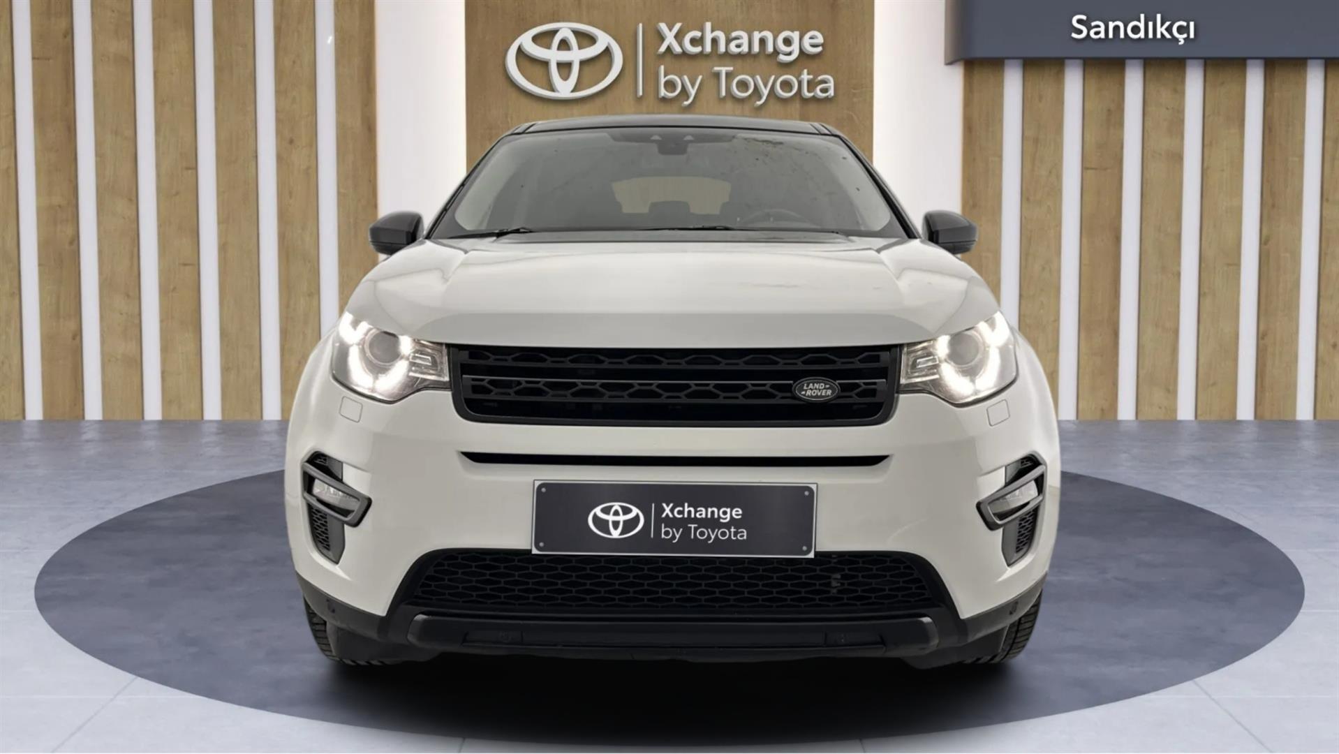 LAND ROVER DISCOVERY SPORT 2.0 TD4 HSE LUXURY OTOMATIK